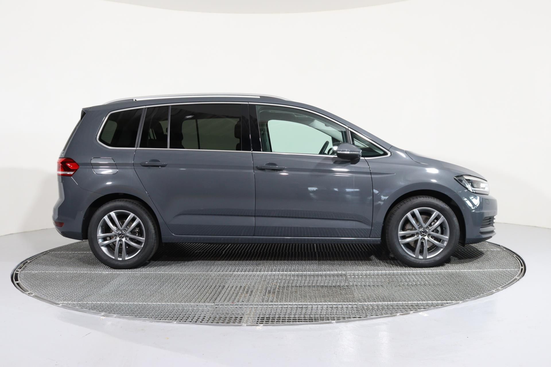 Volkswagen Touran, PEOPLE 1,5 TSI 7DSG/ TAŽNÉ Z., - fotka 3