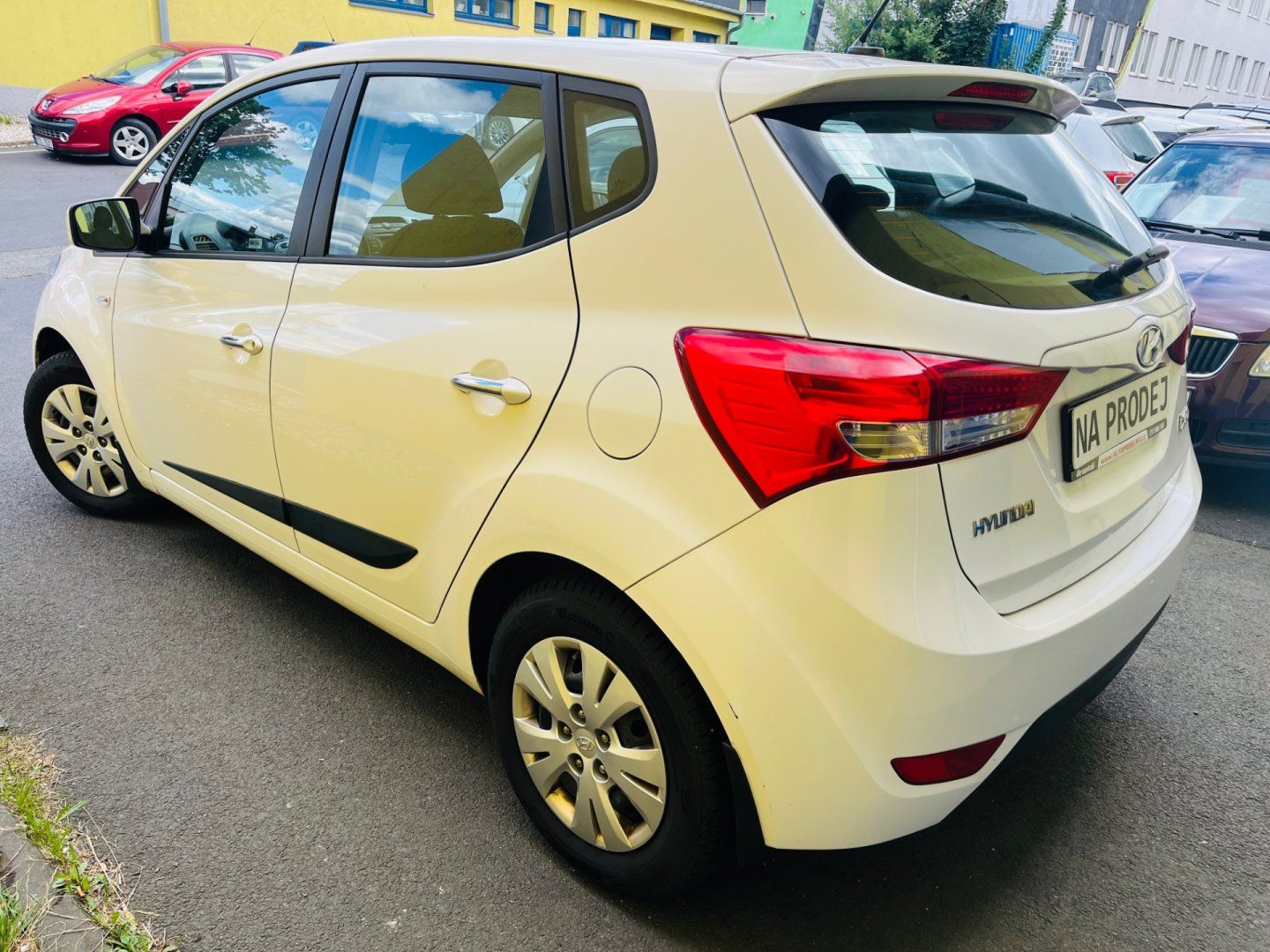 Hyundai ix20, 1.4 i BENZÍN NAJETO JEN 58 TIS - fotka 4
