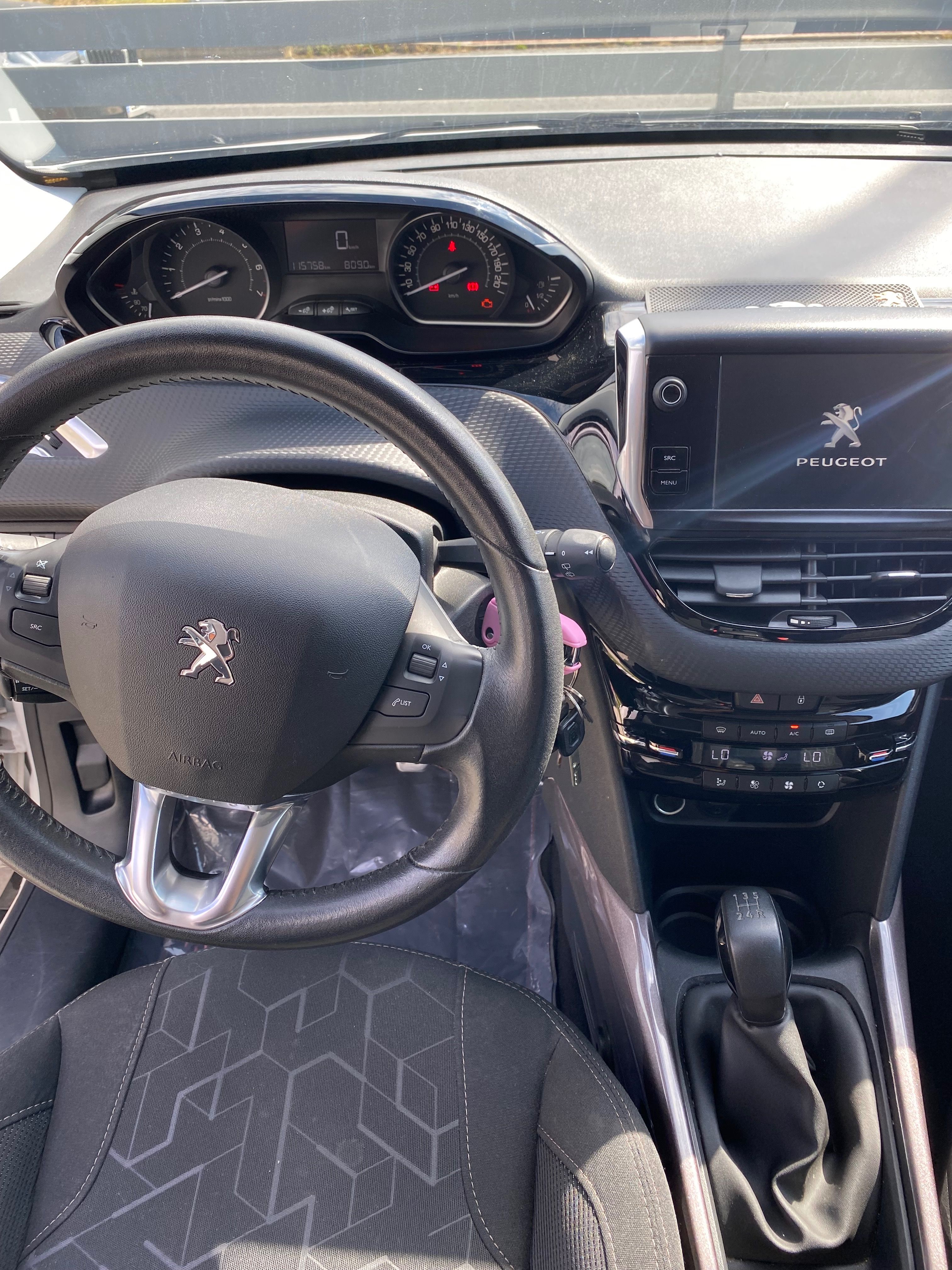 Peugeot 2008, Peugeot 2008, servisováno - fotka 3
