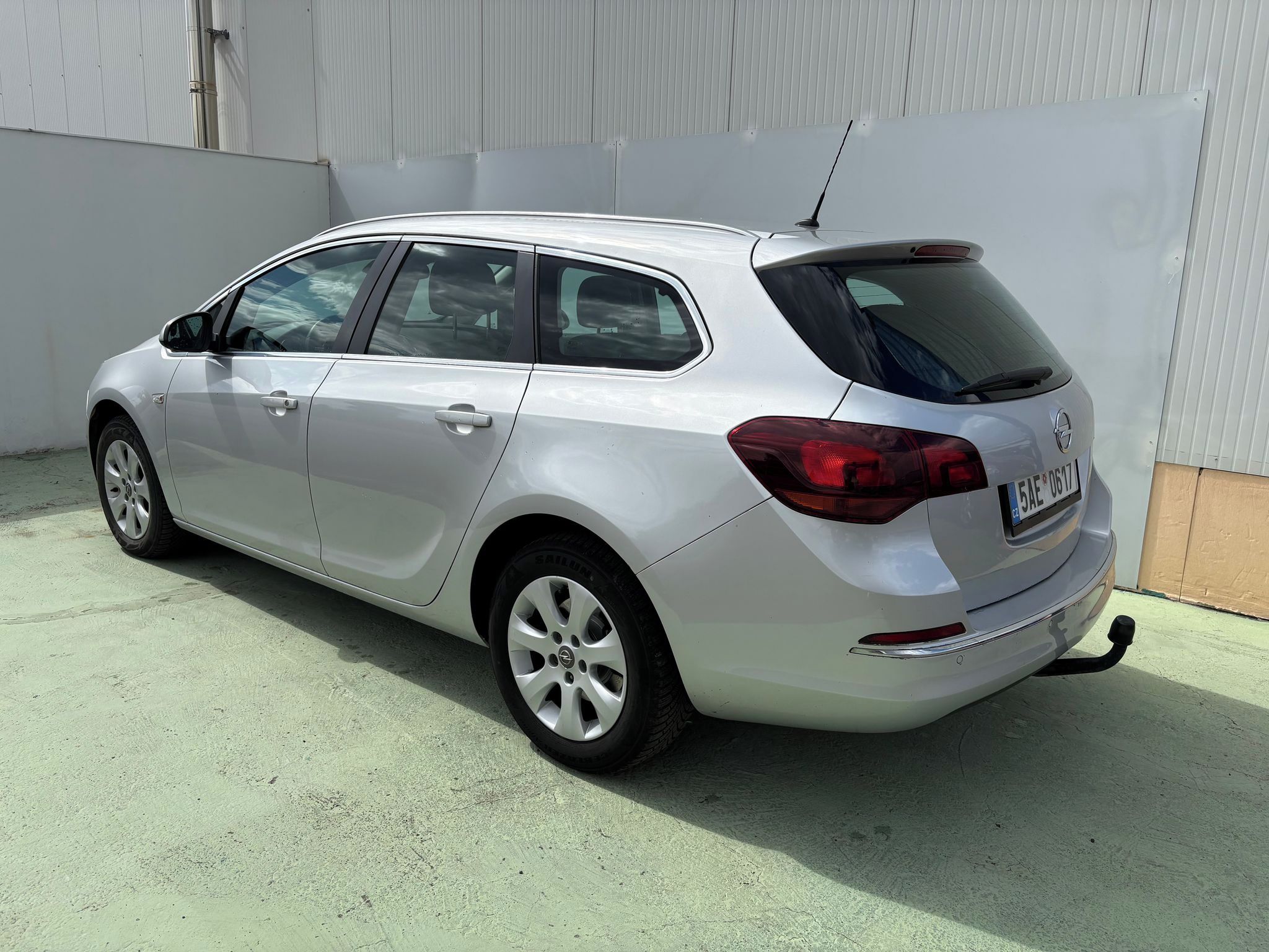 Opel Astra, 1,6, 81kW Sports Tourer, Tažné - fotka 4