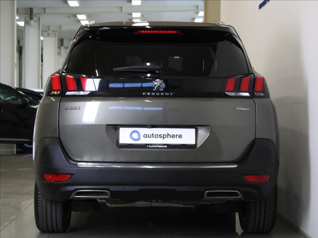 Peugeot 5008, 1,6 PT 133kW 8AT GT-line 7míst - fotka 4