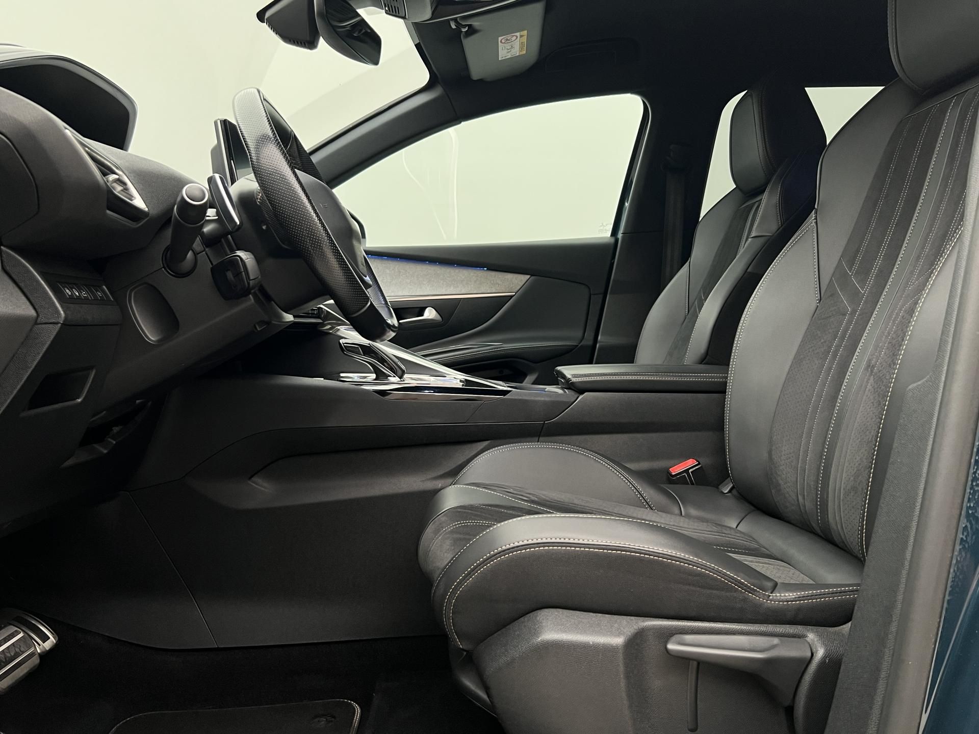 Peugeot 5008, GT 1.6 PURETECH AUT 7 MÍST - fotka 3