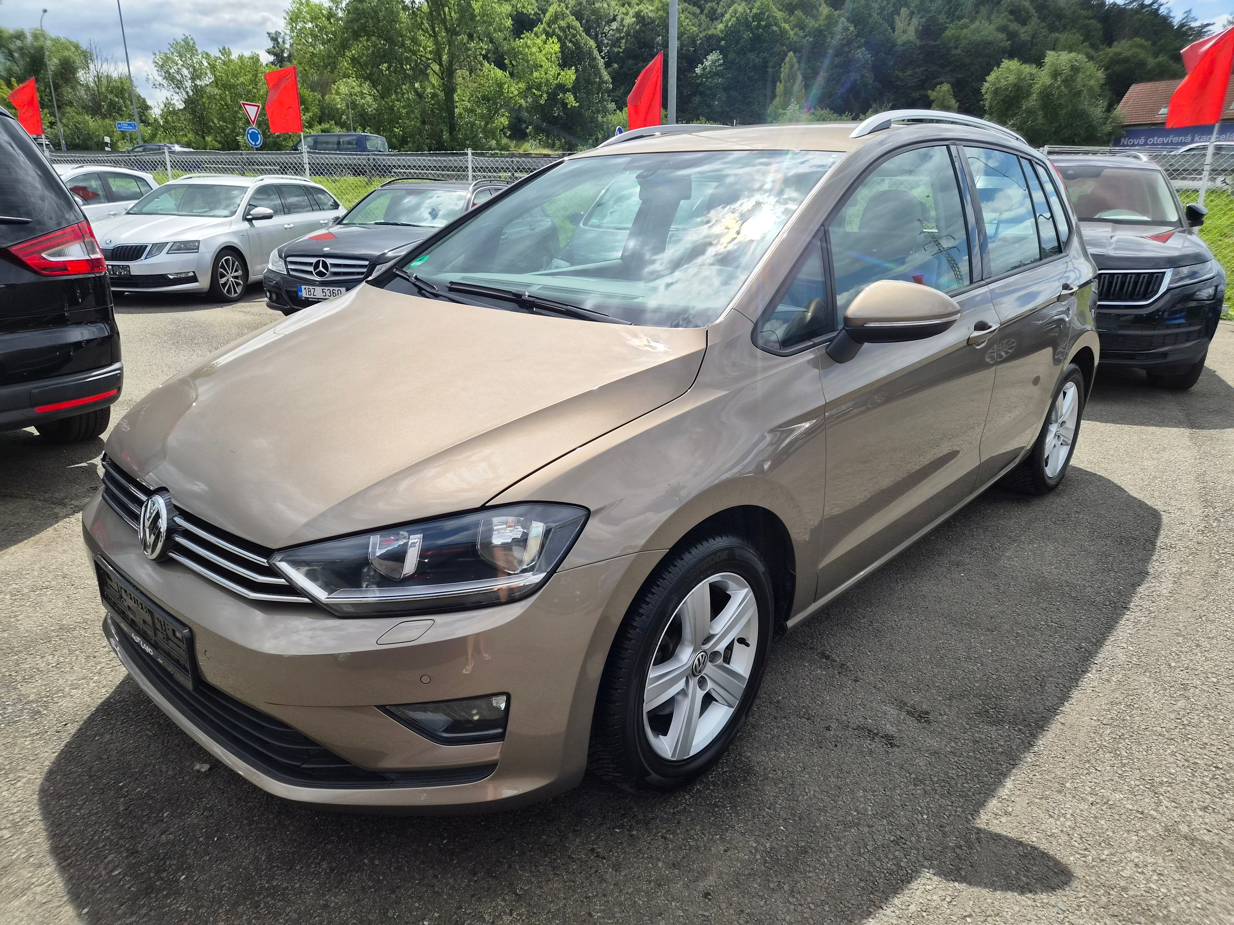 Volkswagen Golf Sportsvan, 1,2 TSI 81 KW DSG,66 594 KM - fotka 2