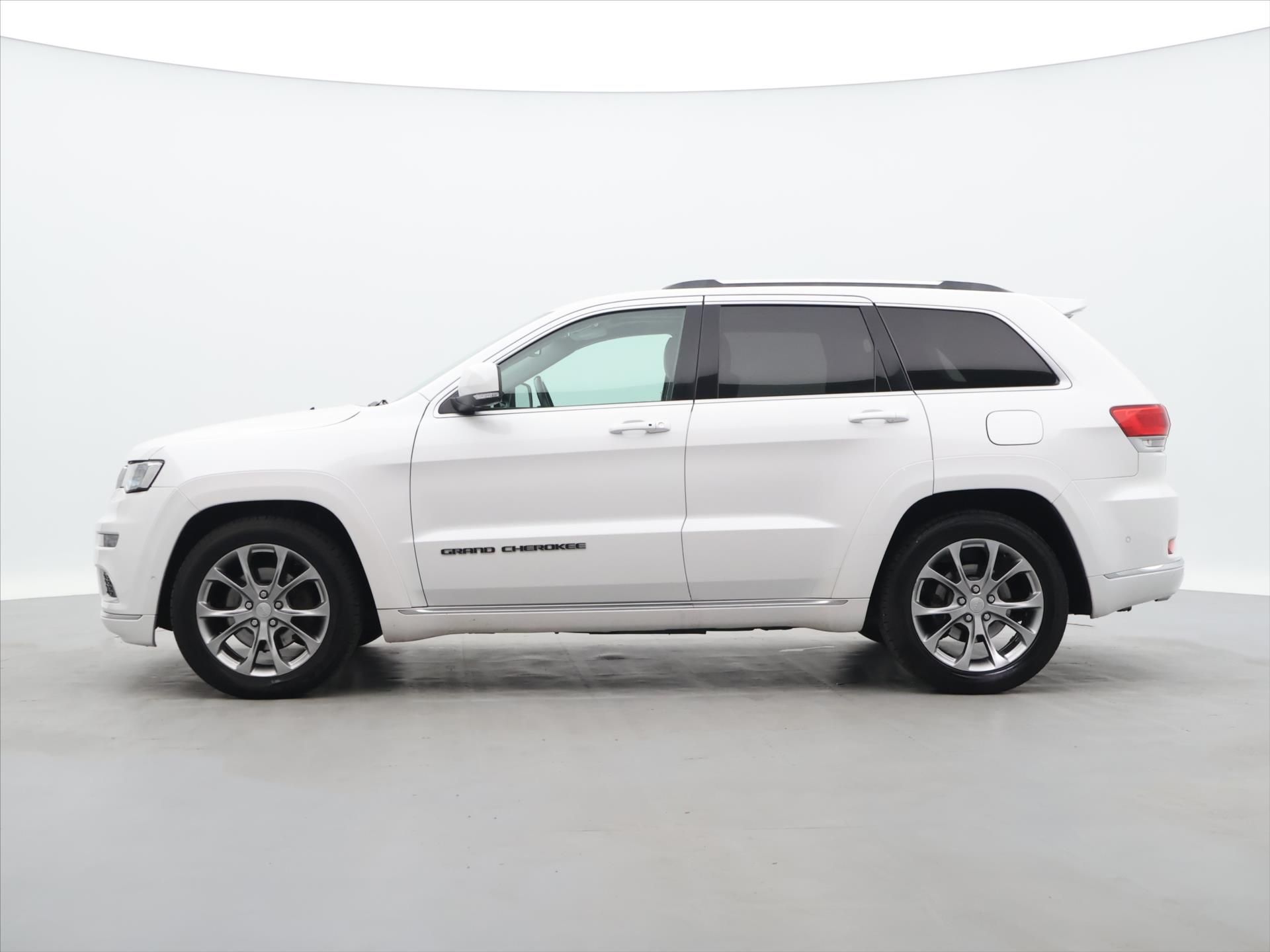 Jeep Grand Cherokee, 3,0 V6 184kW Summit 4WD PANO - fotka 4