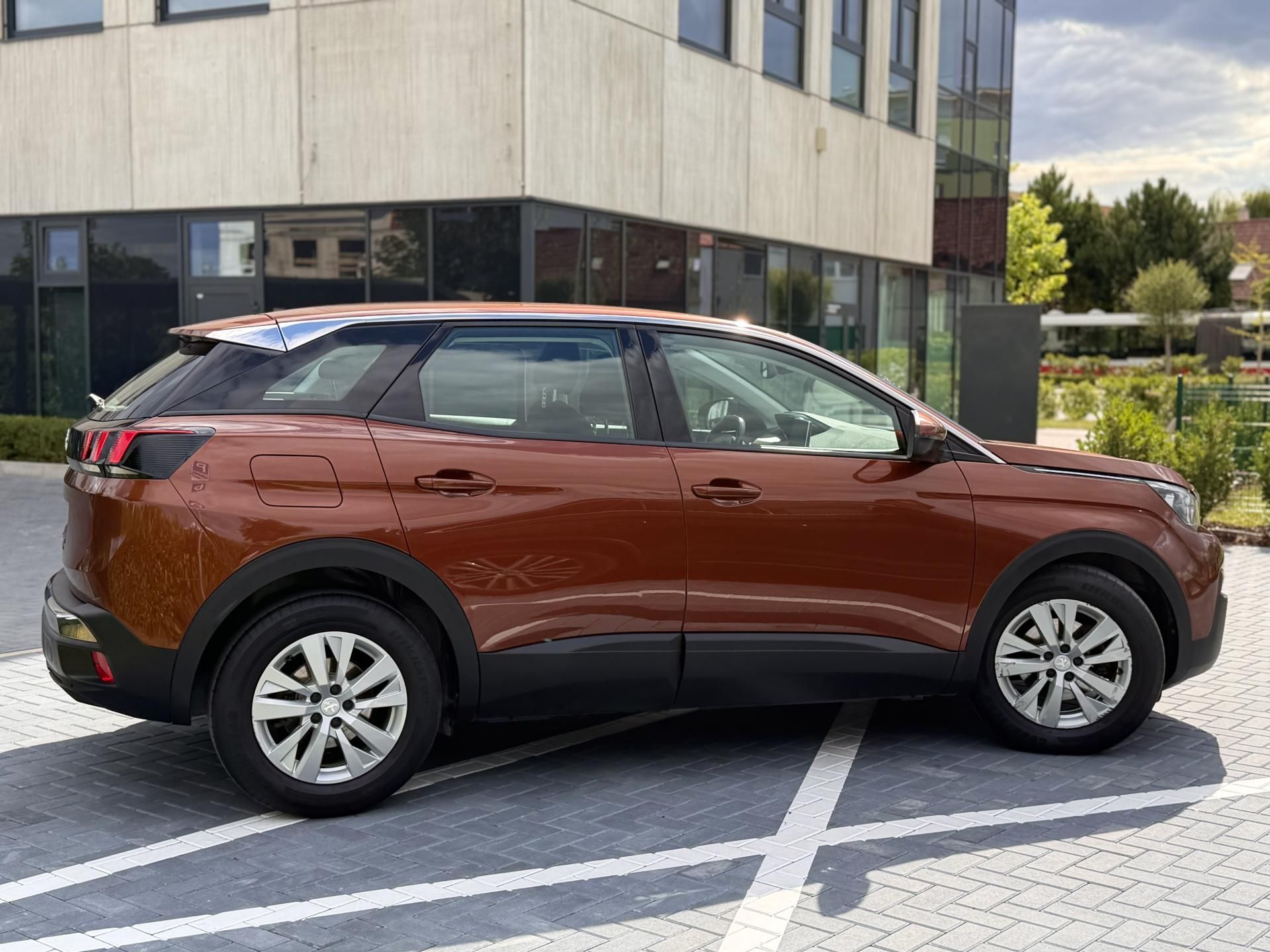 Peugeot 3008, 1.6 PureTech 133 kW - fotka 5