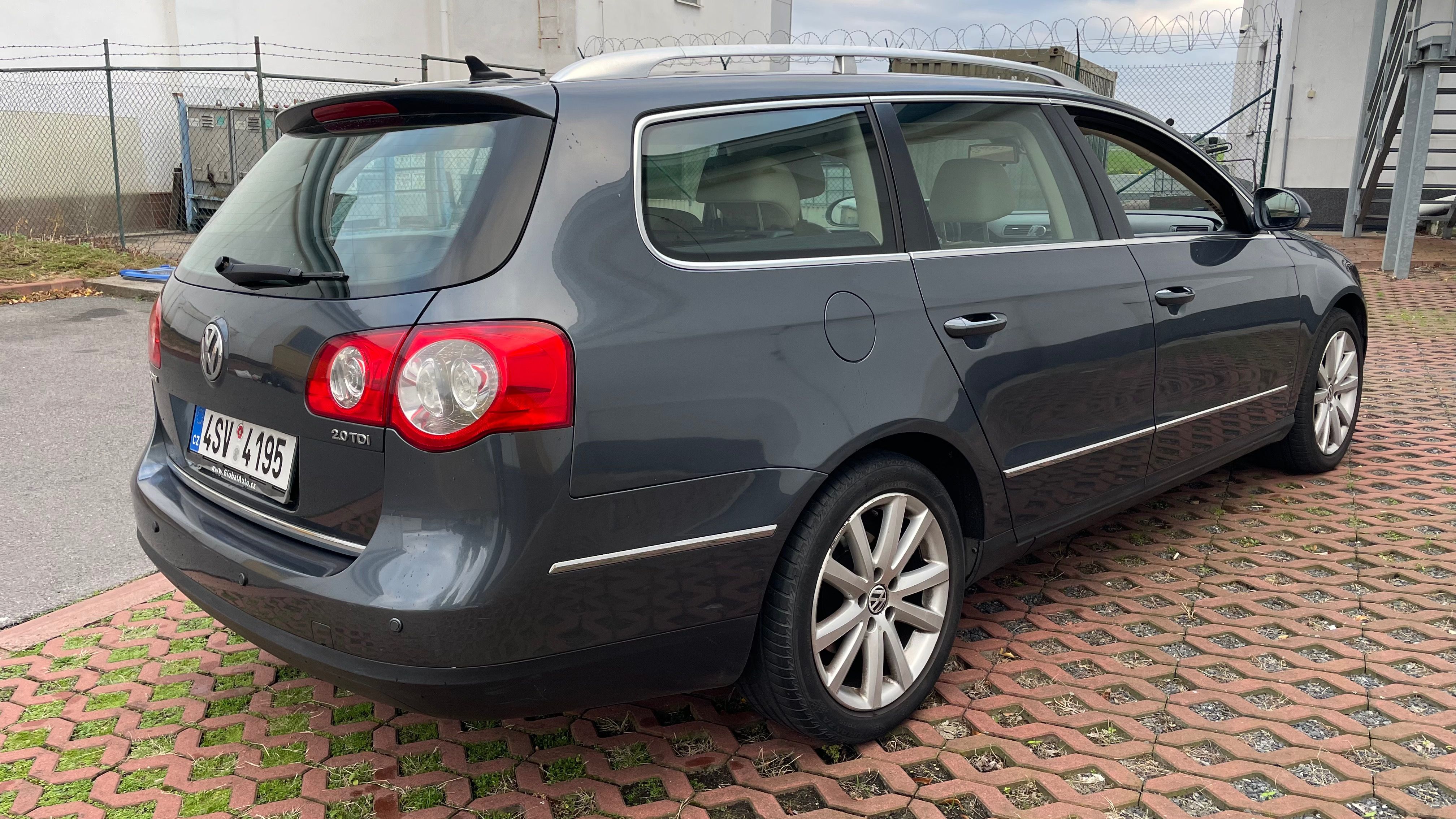 Volkswagen Passat, TOP Highline - fotka 5