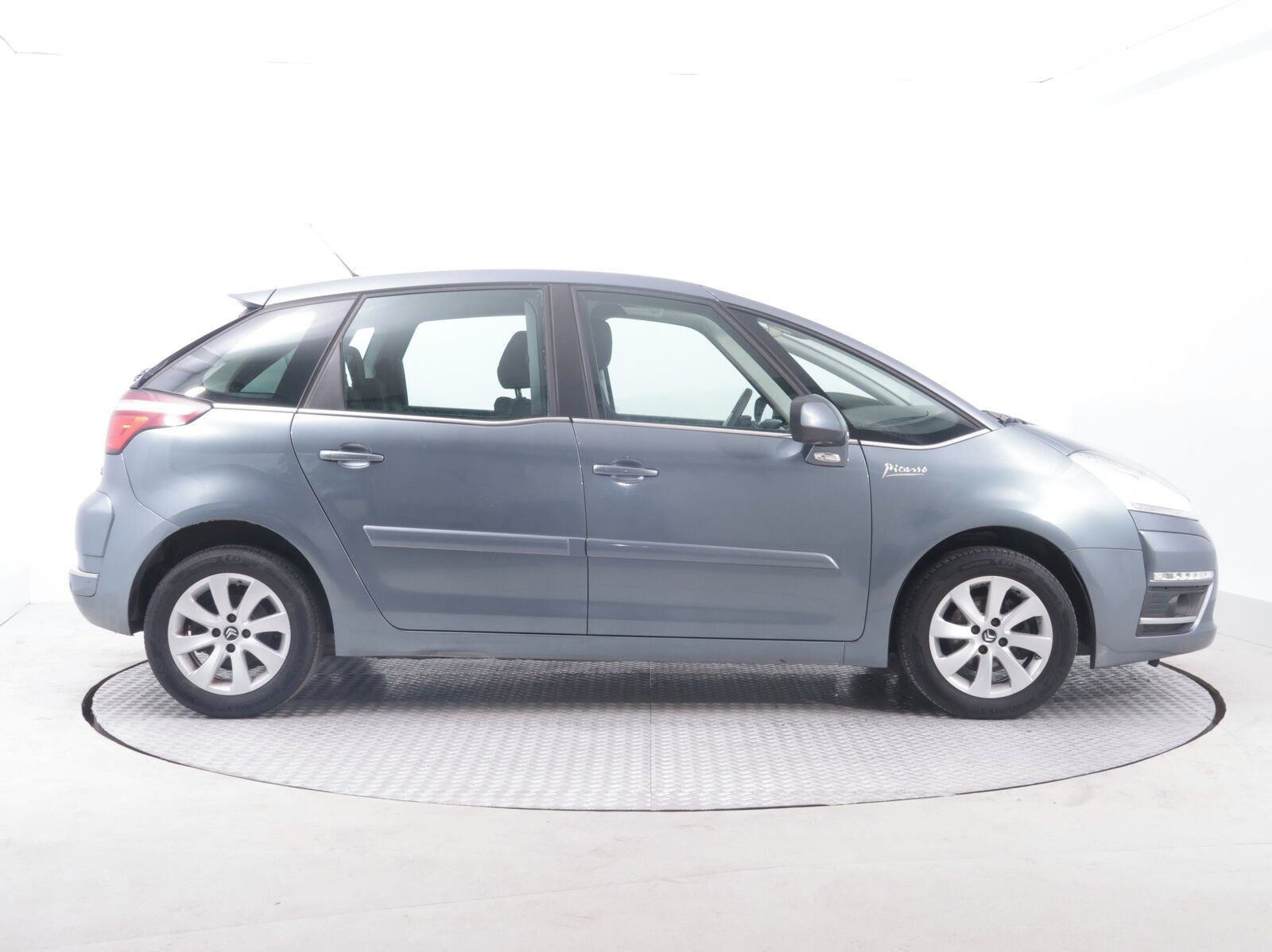 Citroën C4 Picasso, 1.6 HDi, Kožené sedačky - fotka 6