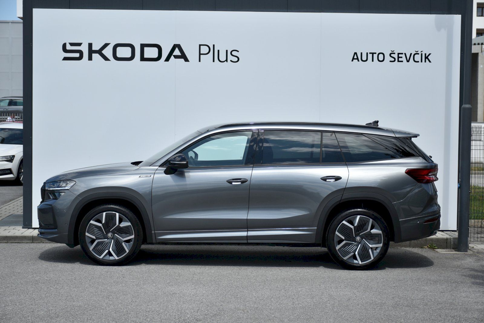 Škoda Kodiaq, SPORTLINE 2.0 TDI 142kW 4x4 DS - fotka 3