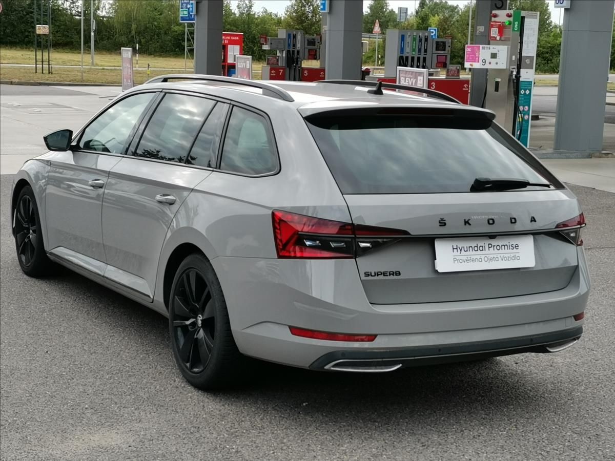 Škoda Superb, 2,0 TDI SportLine Combi DSG - fotka 5