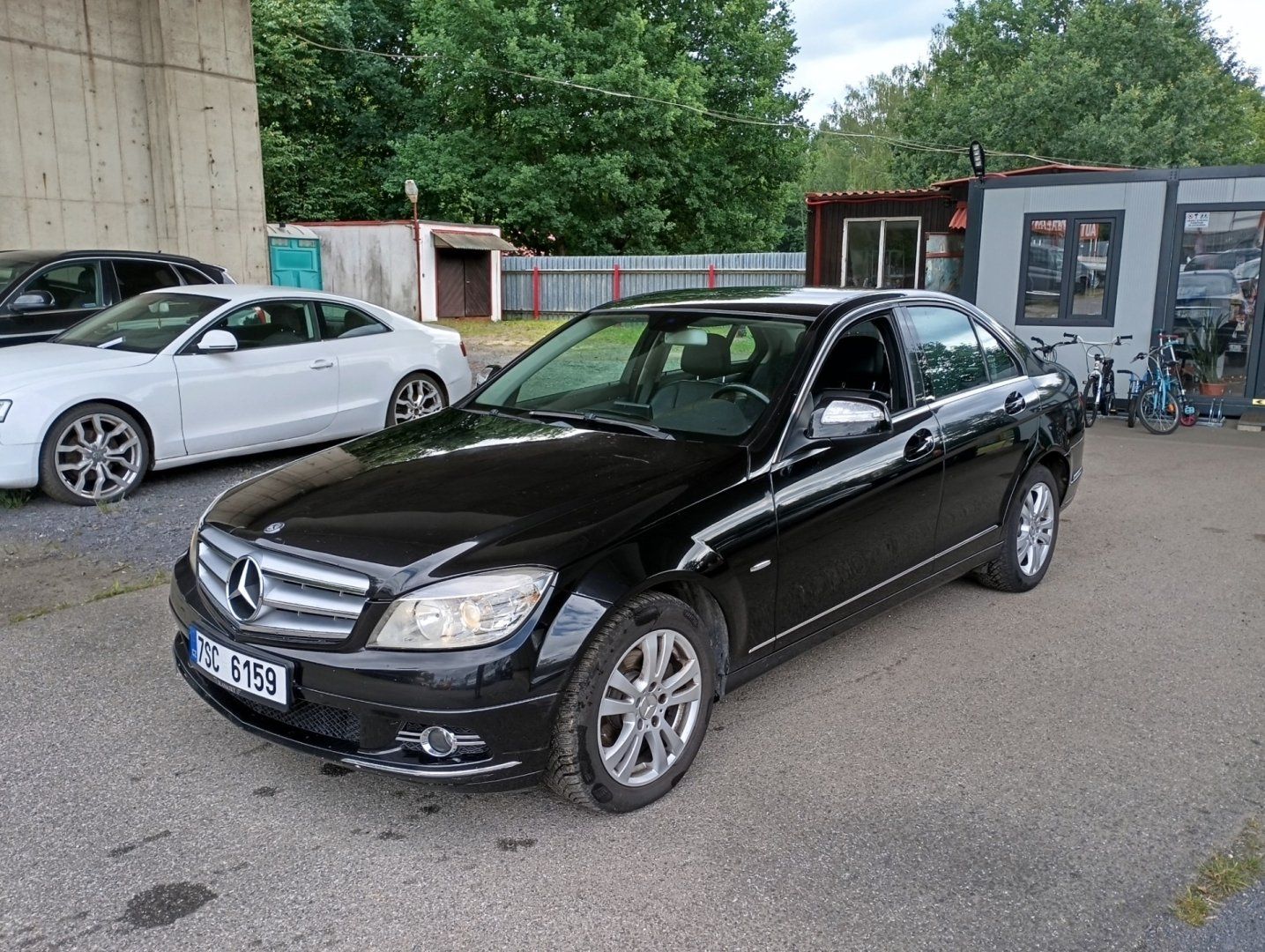 Mercedes-Benz Třídy C, 200 CDi - fotka 2
