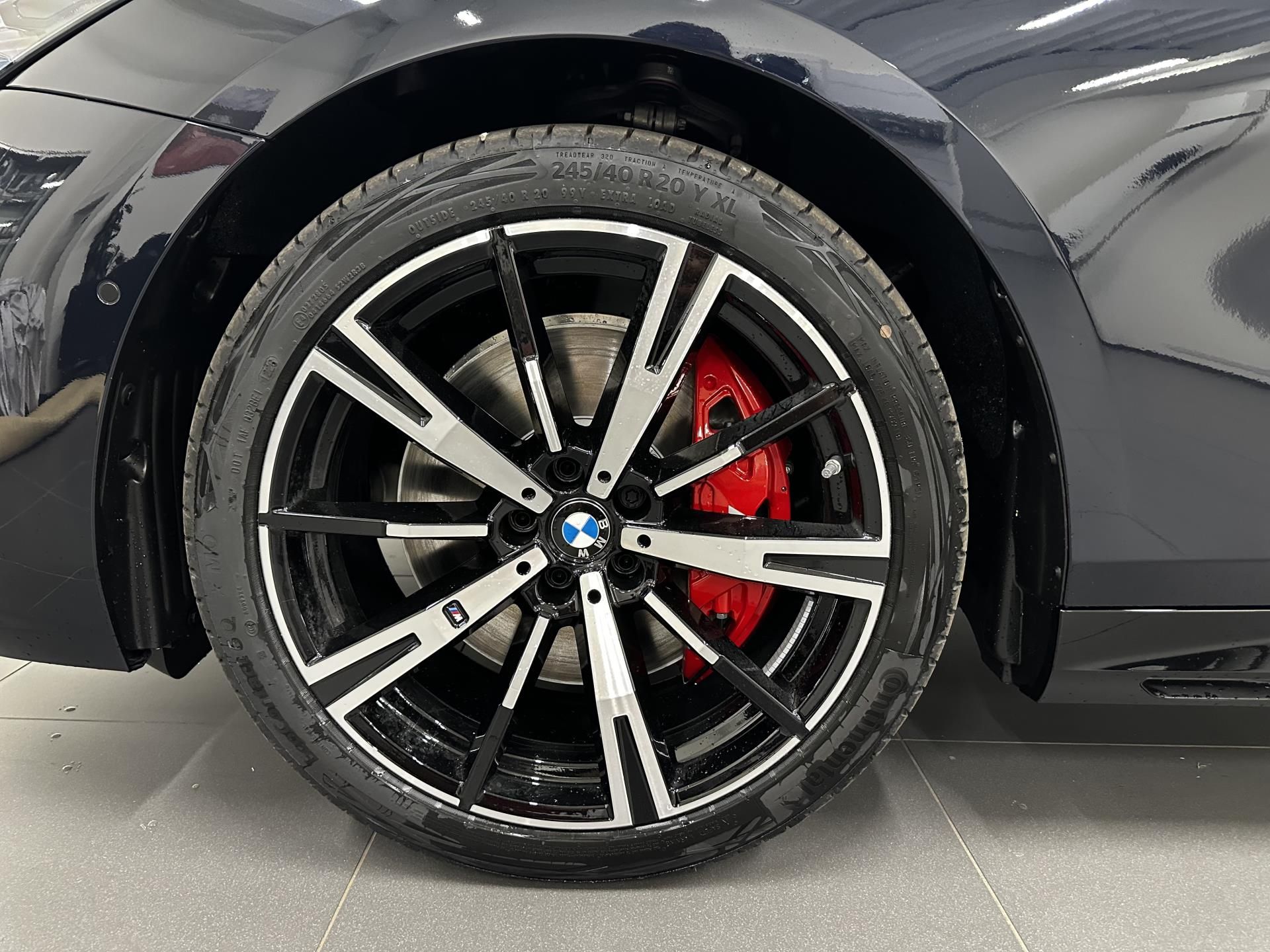 BMW Řada 5, 540d xDrive Touring - fotka 3