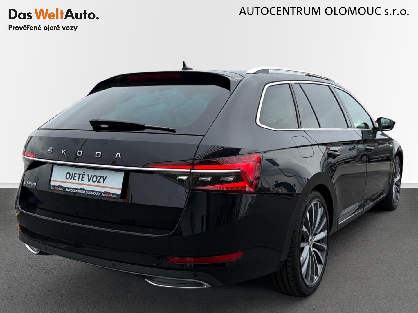 Škoda Superb, kombi 2.0 TDI 7DSG Laurin&Klem - fotka 2