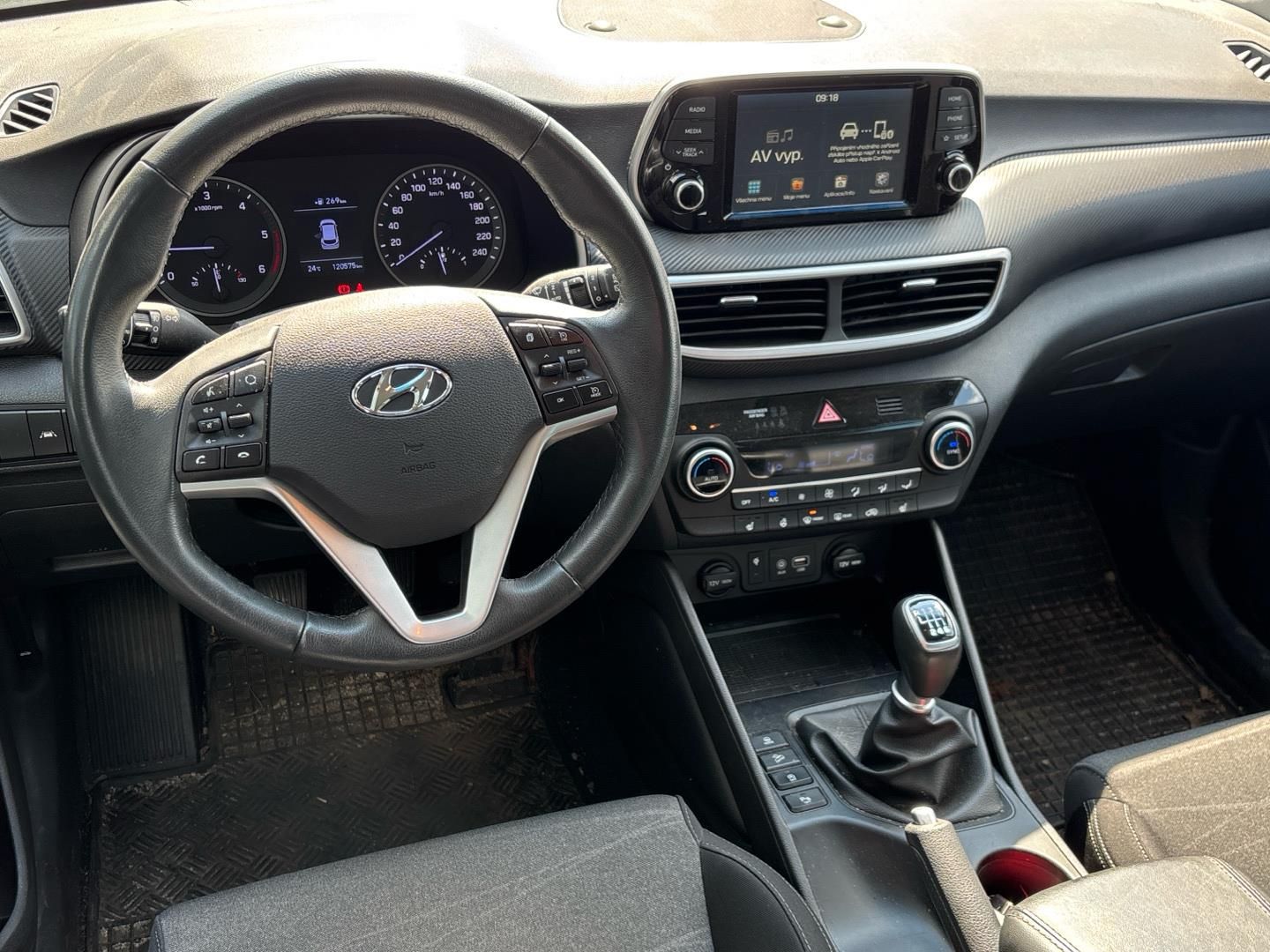 Hyundai Tucson, 1.6 CRDi / 100 kW Adventure - fotka 5