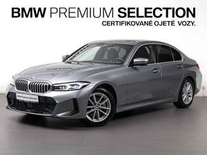 BMW Řada 3, 330i xDrive
