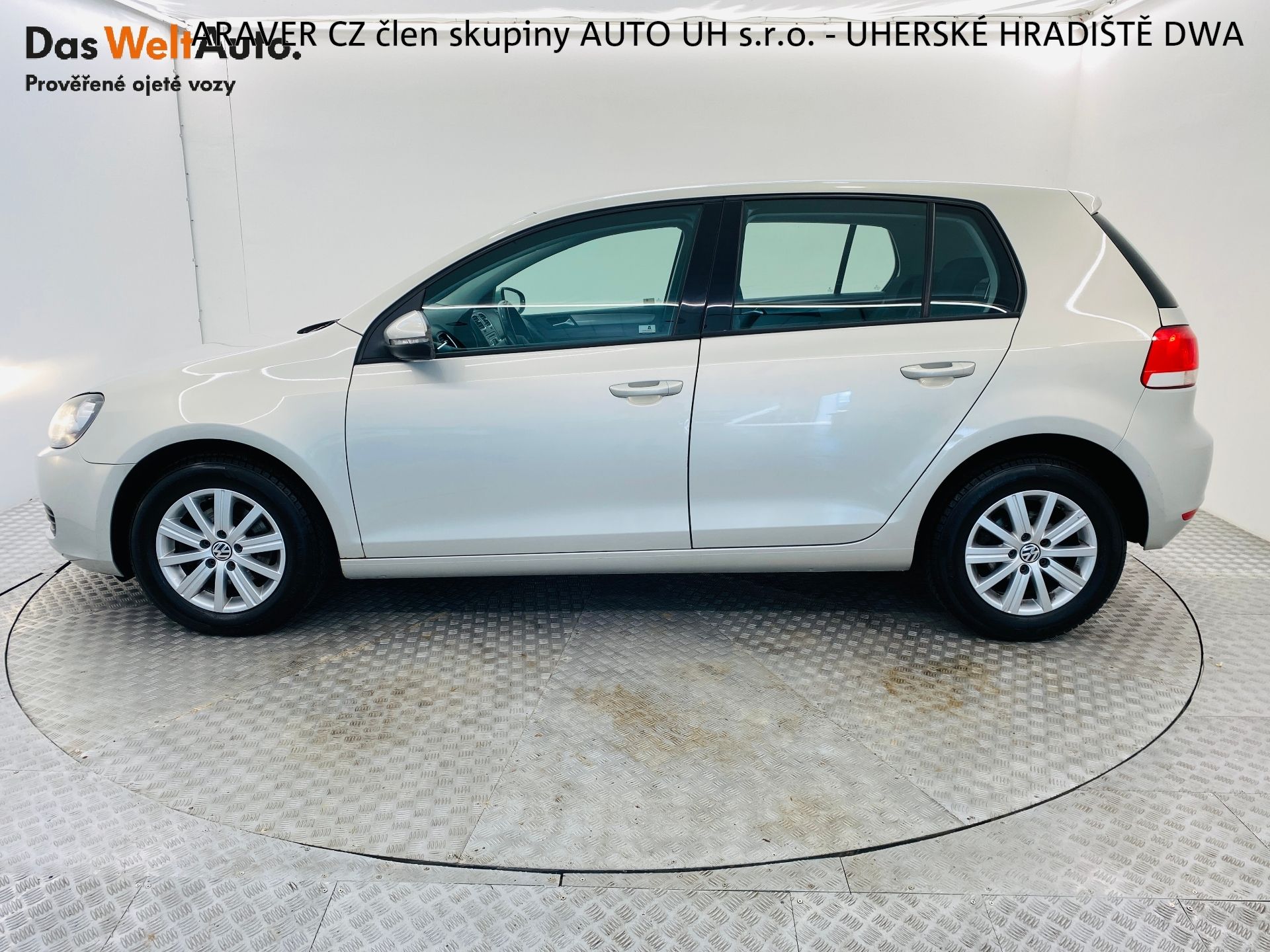 Volkswagen Golf, 1.6 TDI 77kW - fotka 3