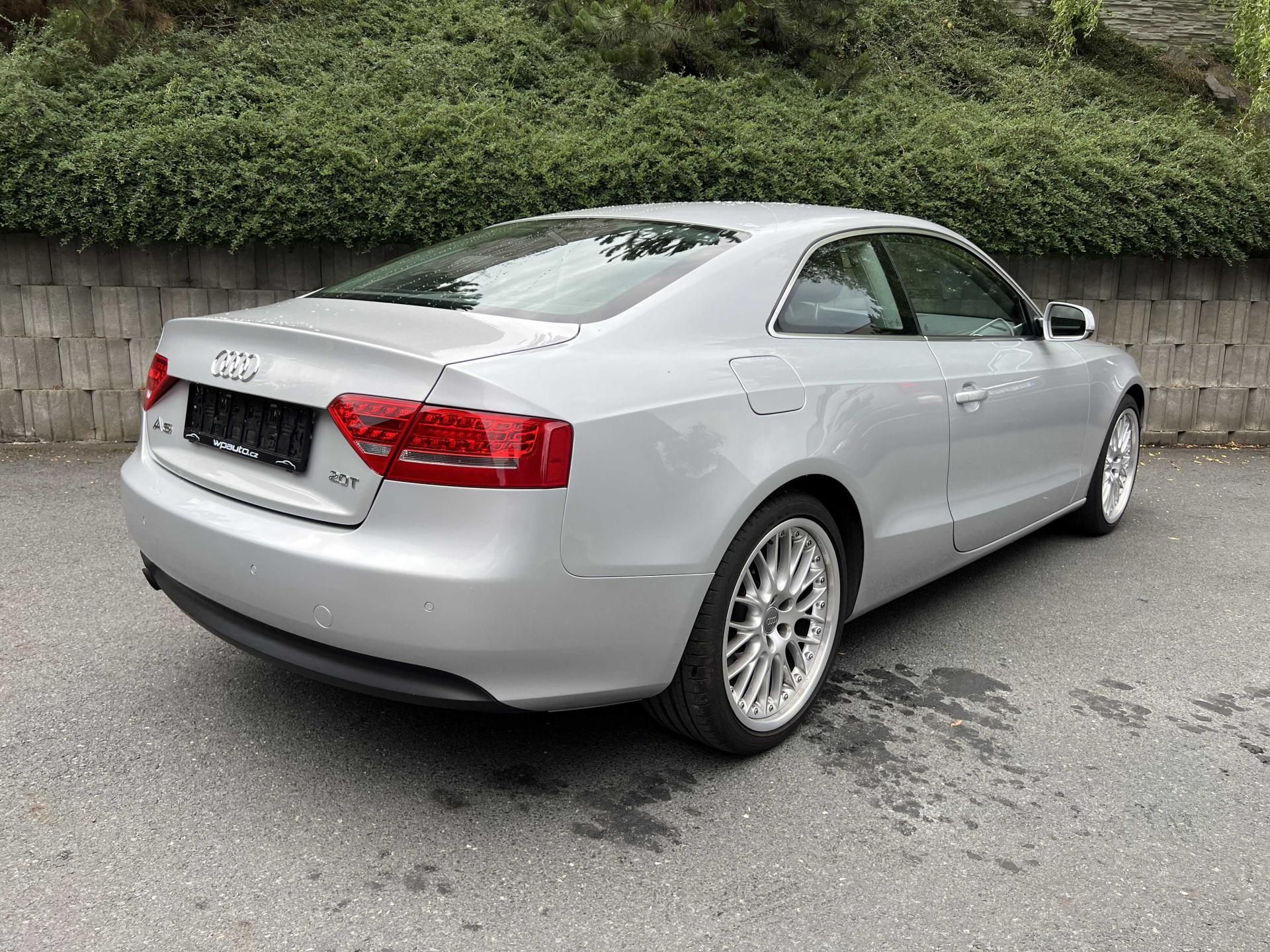 Audi A5, coupé 2.0 TFSi 132 kW - fotka 5