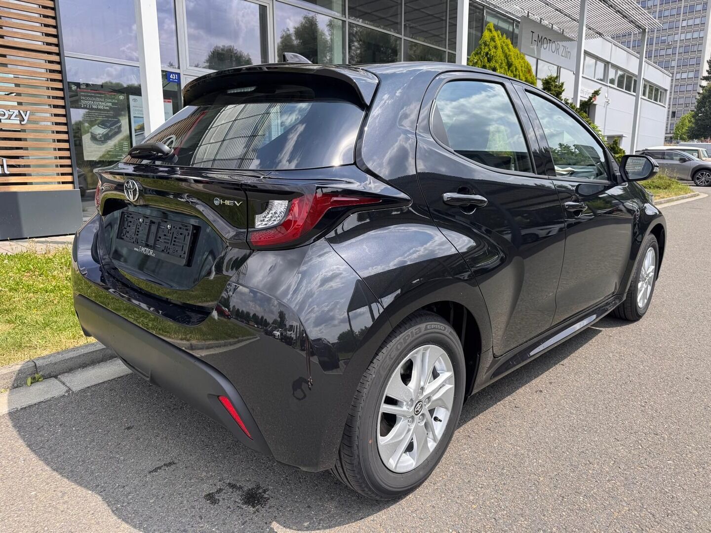 Toyota Yaris, 1.5 Comfort - fotka 3