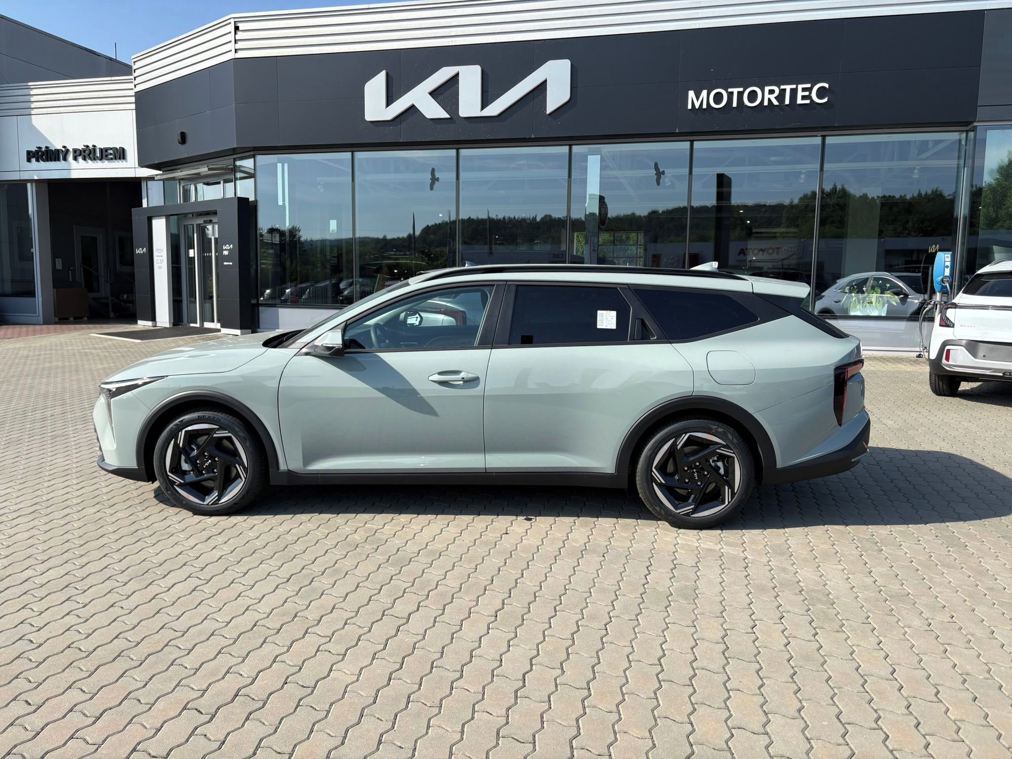 Kia K4, SW 1,0 T-GDi GPF EXCLUSIVE - fotka 4