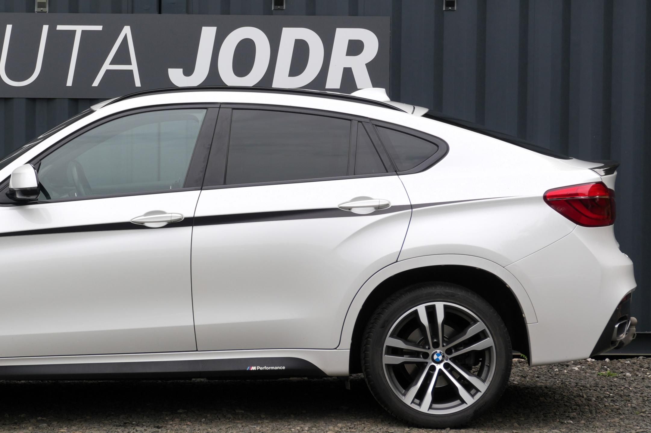 BMW X6, 30d, ČR, Tažné, Harman, ACC - fotka 3