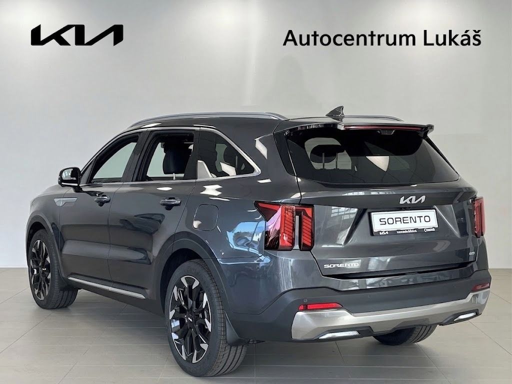Kia Sorento, skladový vůz k odběru, 7 míst - fotka 4