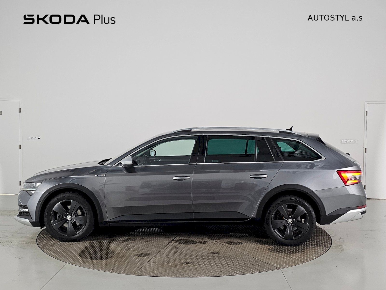Škoda Superb, 2.0TDi 147kW 4X4 SCOUT BUSINES - fotka 3