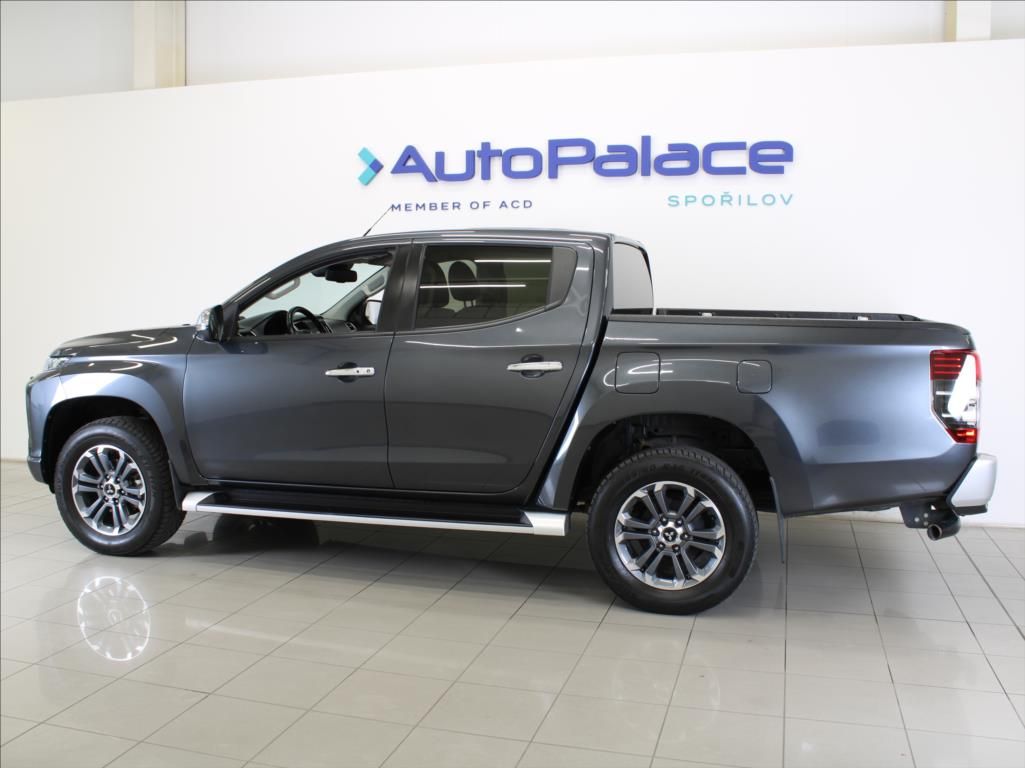 Mitsubishi L200, 2,3 DI-D 127kW AT Instyle DPH - fotka 5