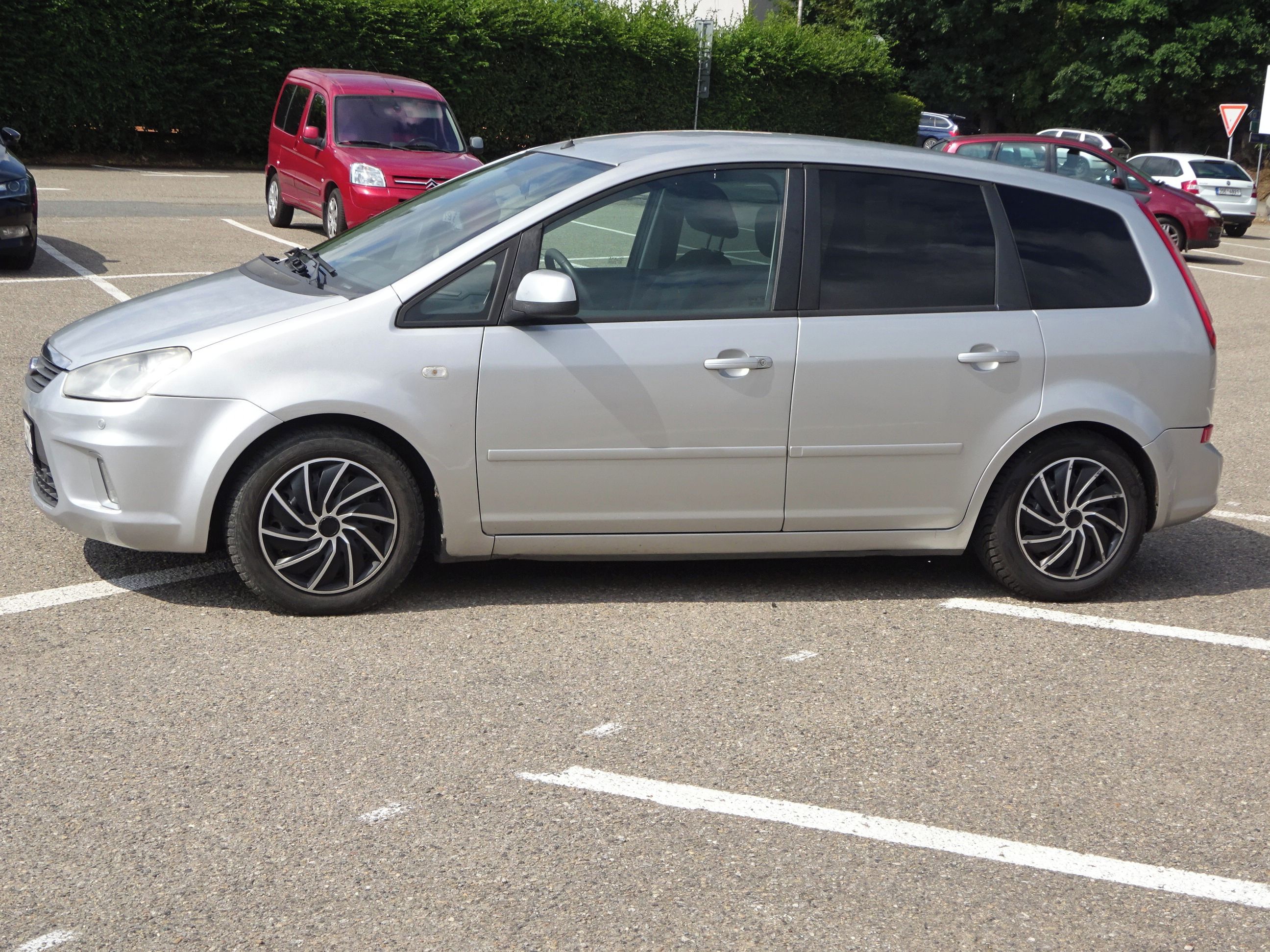Ford C-MAX, 1.6 HDI (66 KW) - fotka 3
