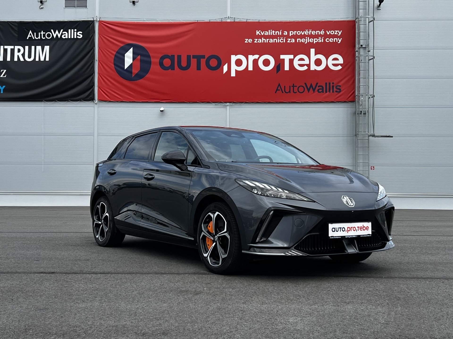 MG MG4, 320kW 4x4 XPOWER  64kWh DPH - fotka 2