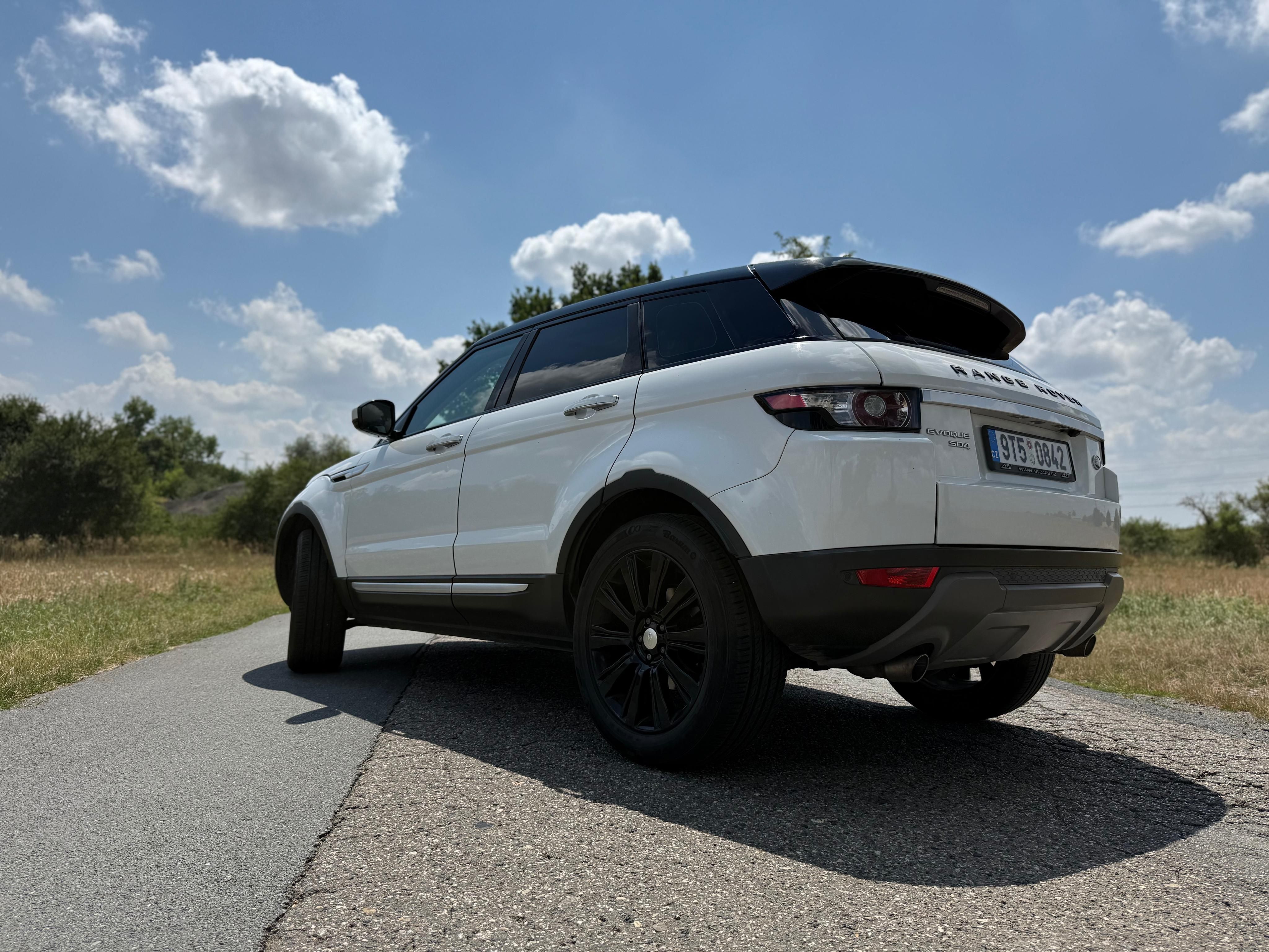 Land Rover Range Rover Evoque, Range Rover Evoque SD4 2.2 TD - fotka 3