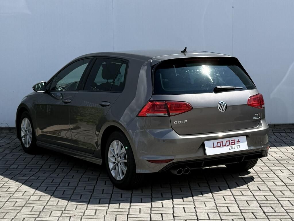 Volkswagen Golf, R-Line 1.4 TSI 92 kW - fotka 6