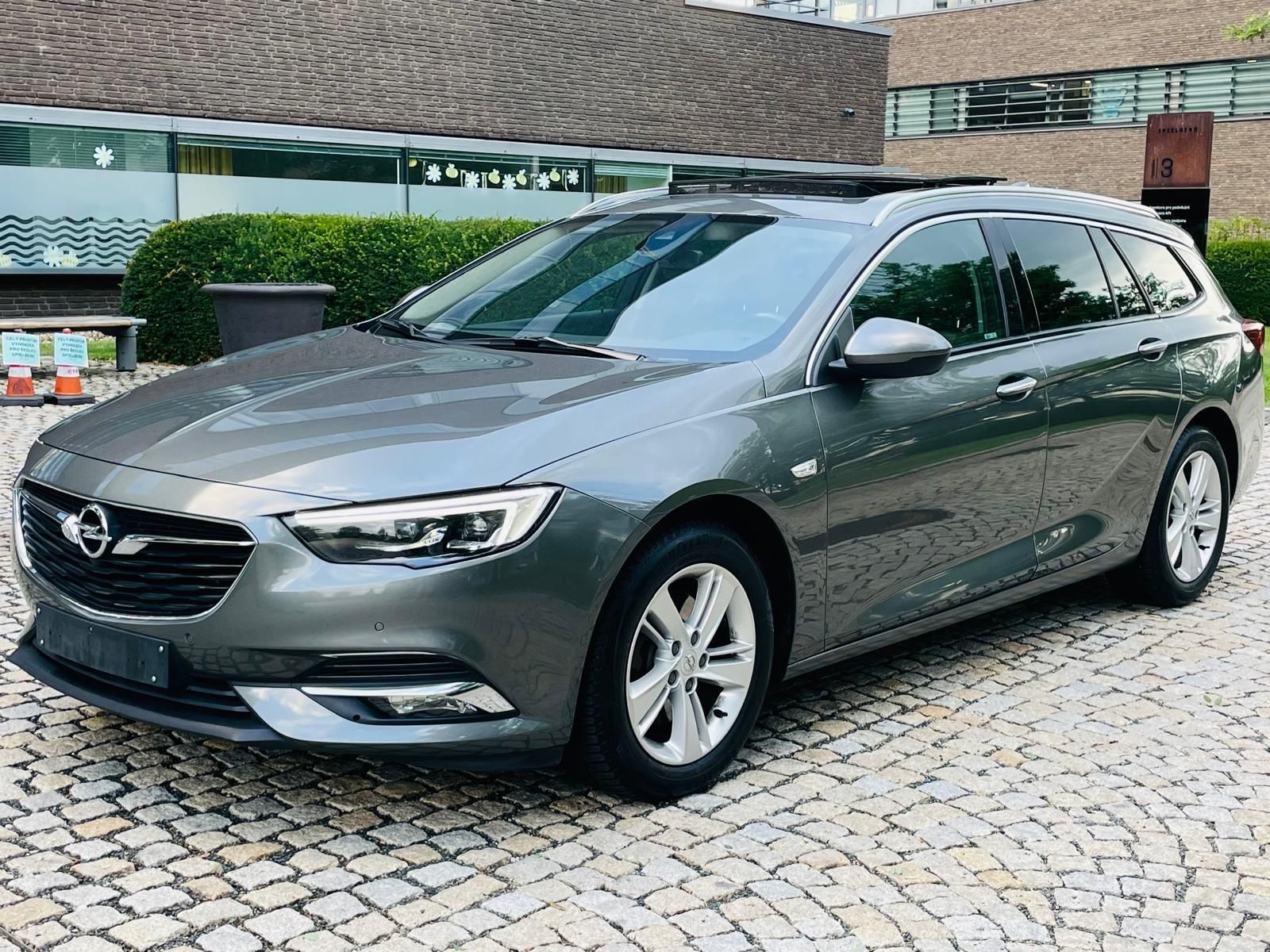 Opel Insignia, 2.0CDTi KAMERA SERVISKA TAŽNÉ - fotka 4