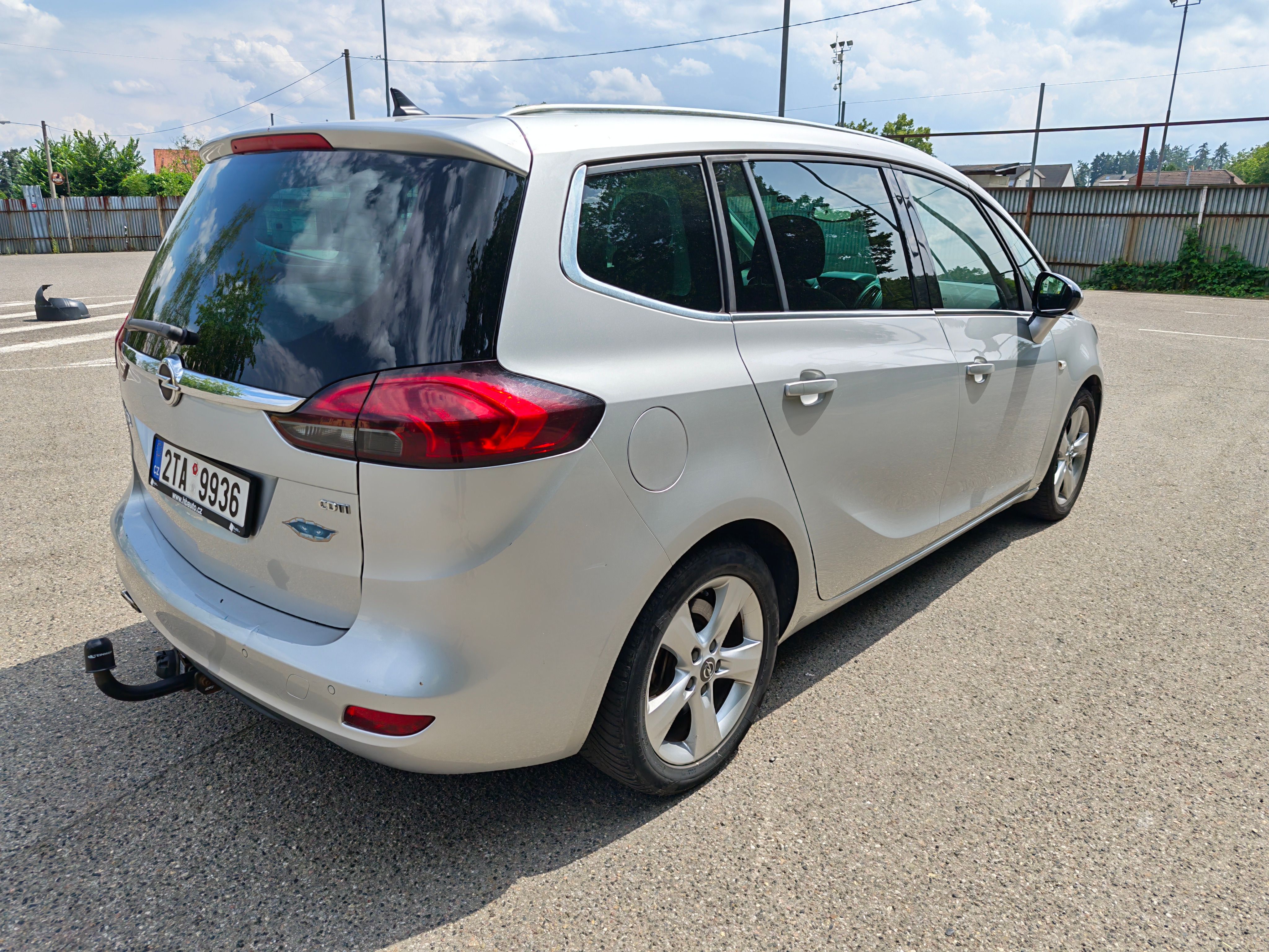 Opel Zafira, 2.0CDTi AT6 Digiklima Alu TZ - fotka 6