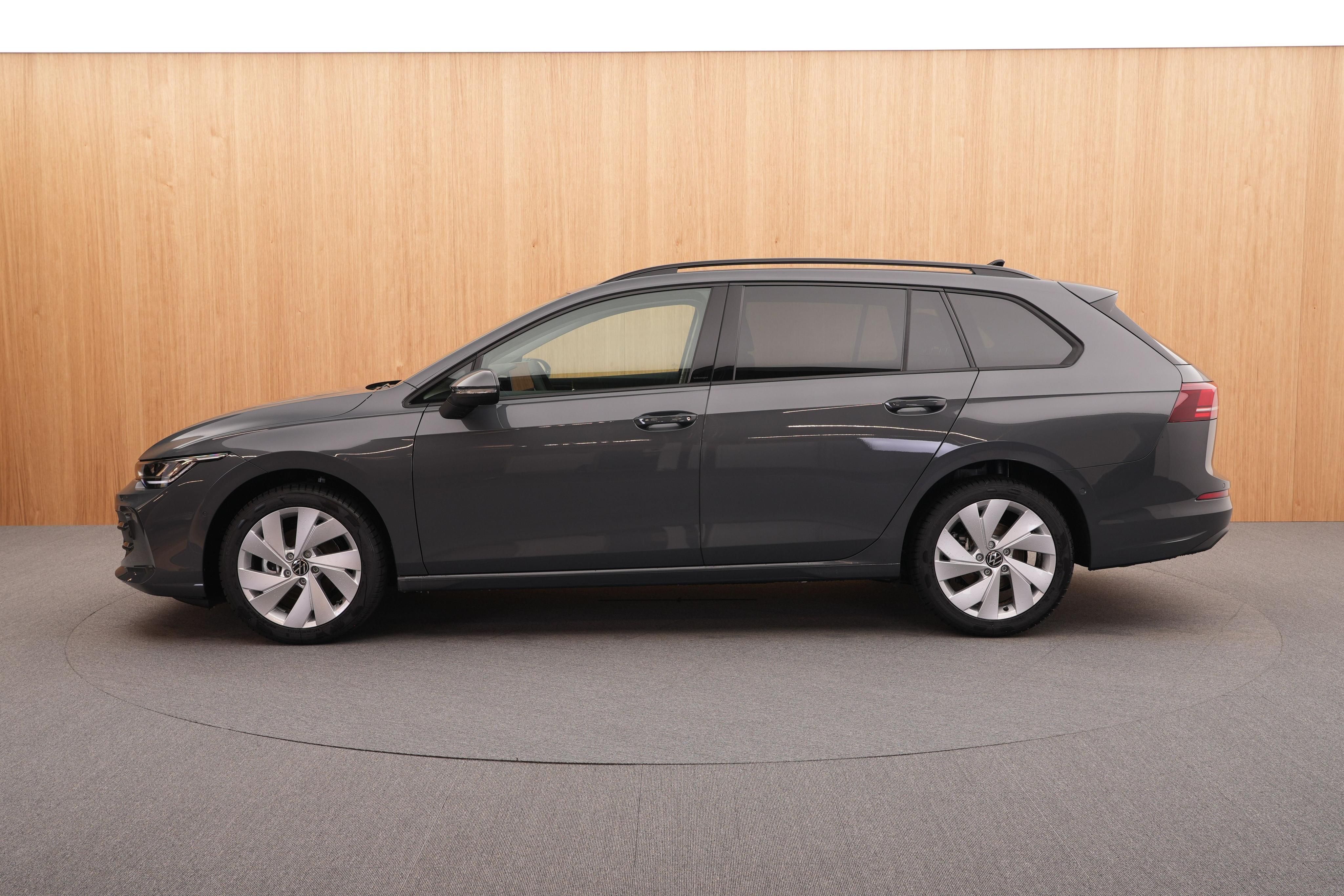 Volkswagen Golf Variant, Limited 1.5 eTSI DSG - fotka 2