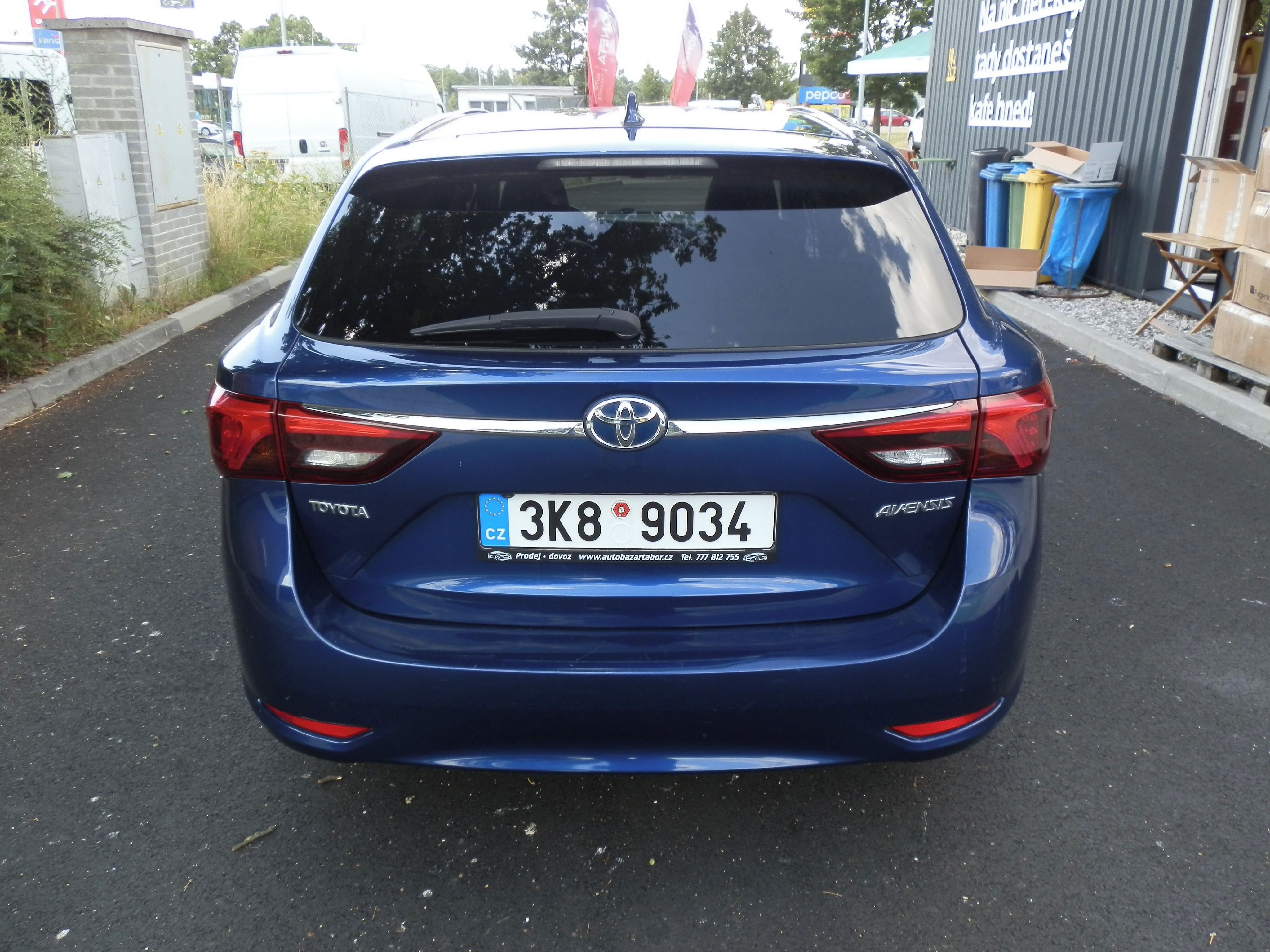 Toyota Avensis, 2,0 D-4D - fotka 6