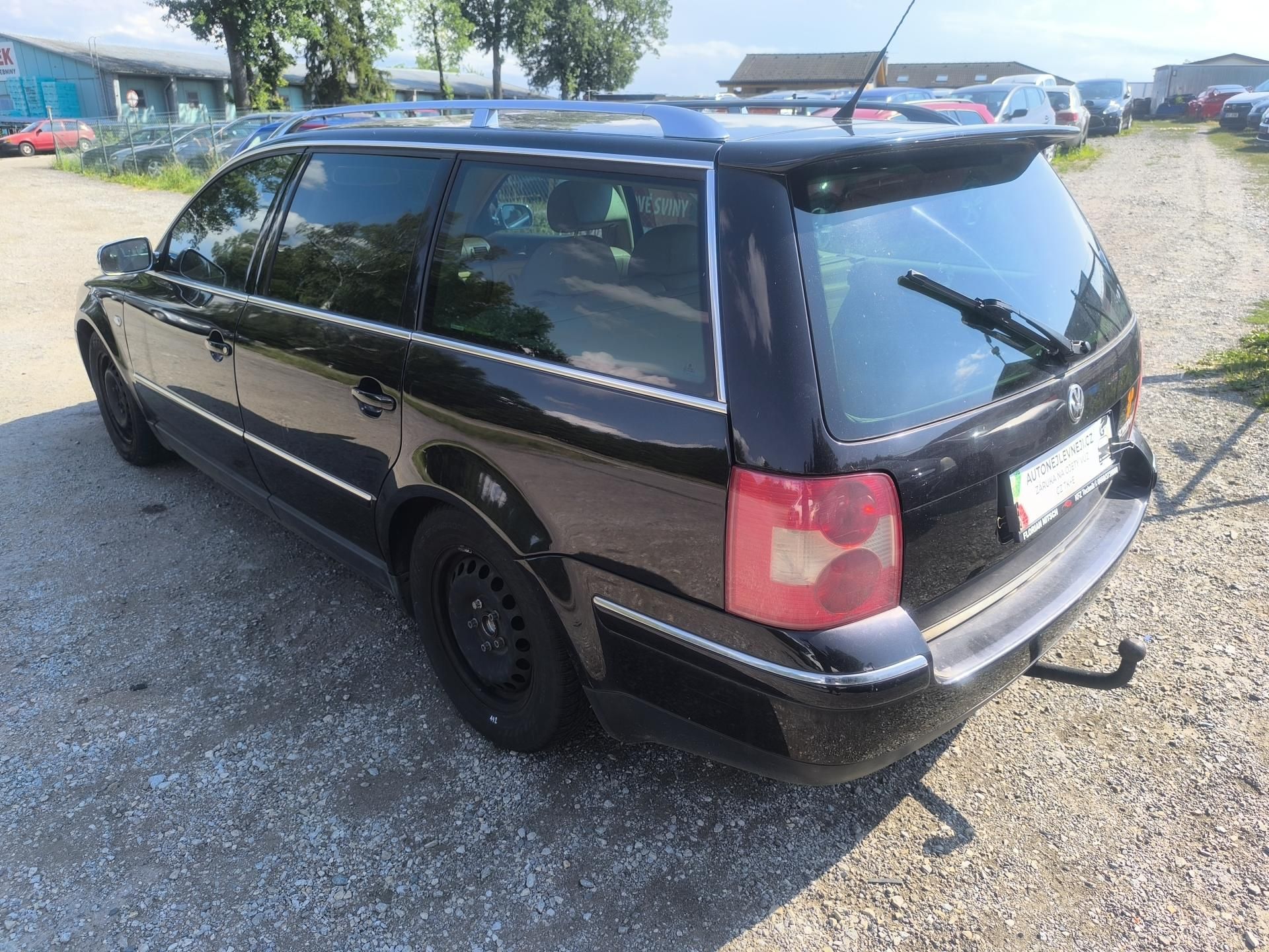 Volkswagen Passat Variant, TDI96KW,190TKM,KRÁSNÝ,SERVISKA - fotka 5