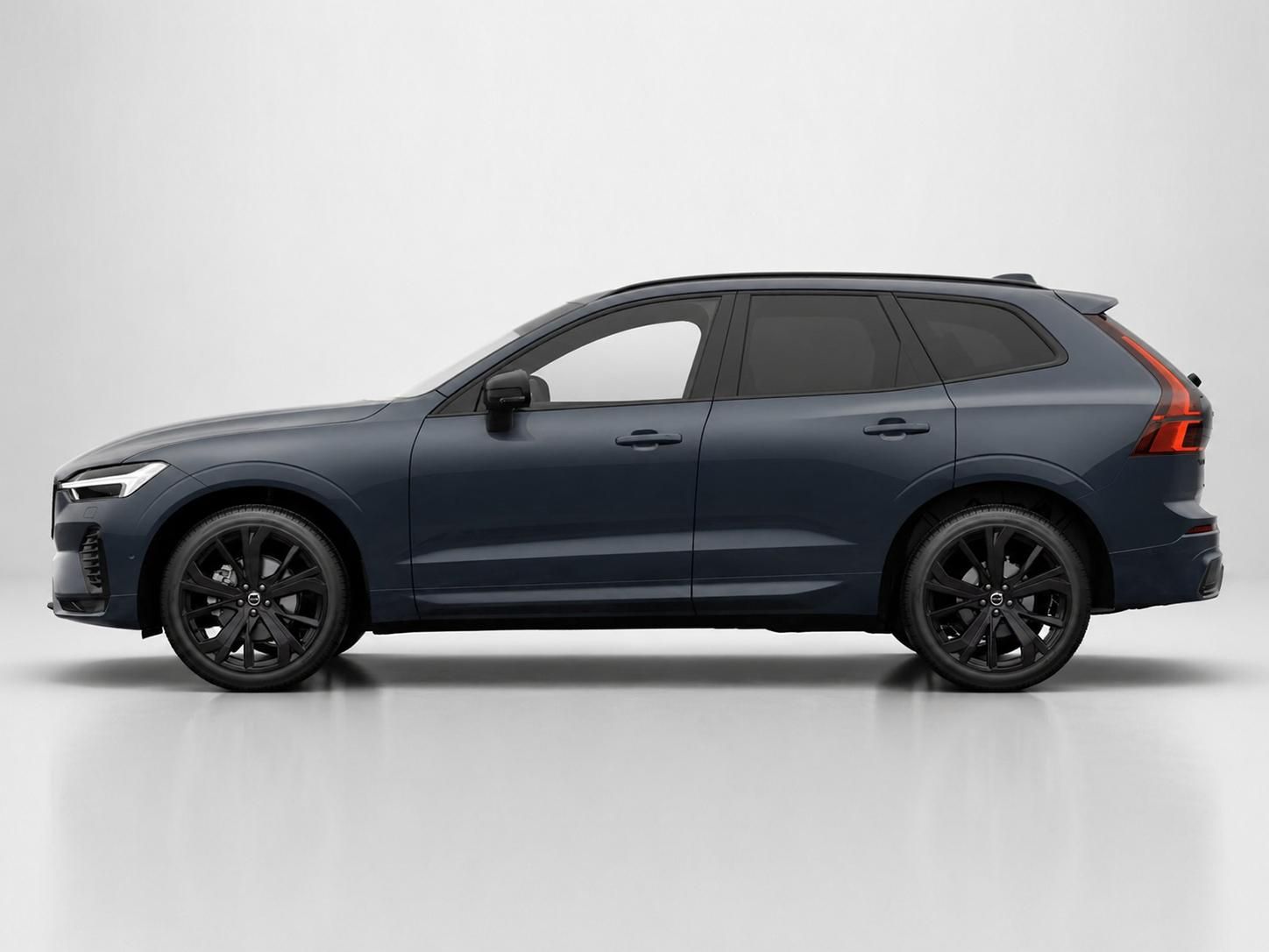 Volvo XC60, B5 PLUS BLACK + 4SERVIS/ZÁRUKA - fotka 3
