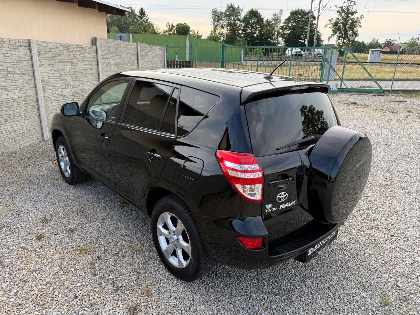 Toyota Rav4, 2.0 i 116KW Lux 4x4 - fotka 6