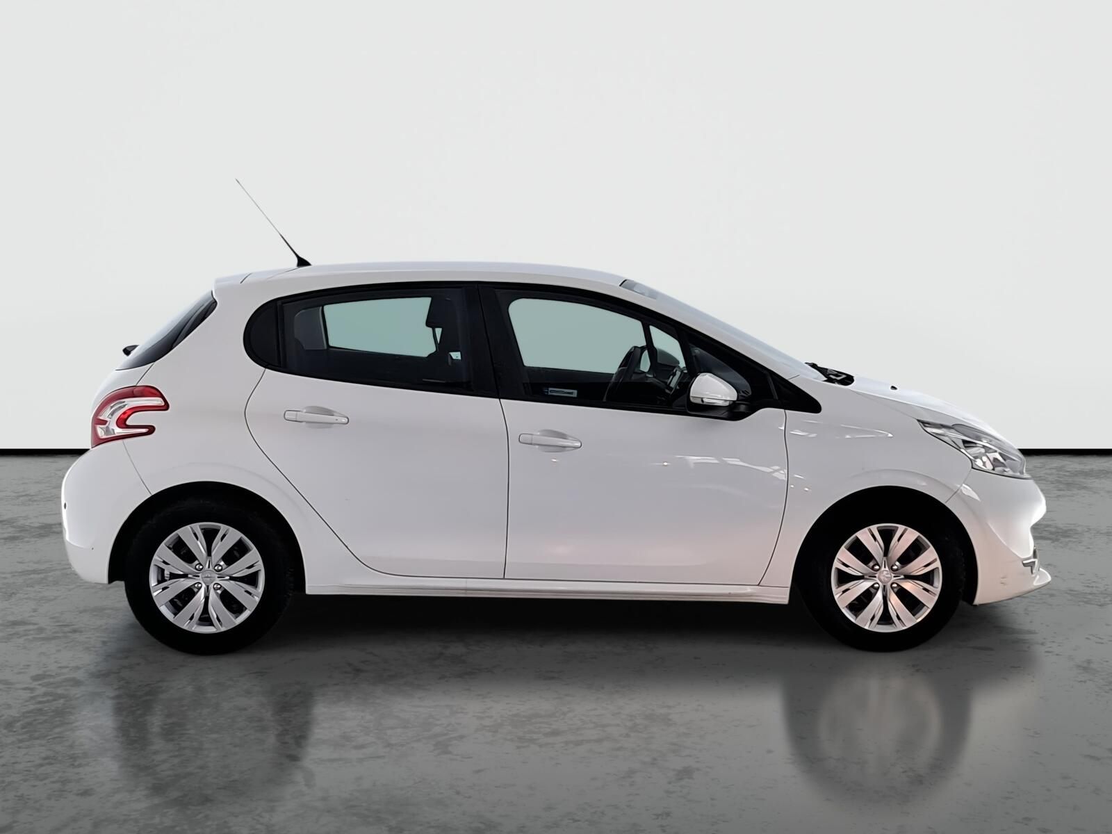 Peugeot 208, 1.4 HDI, Active, Klima - fotka 6