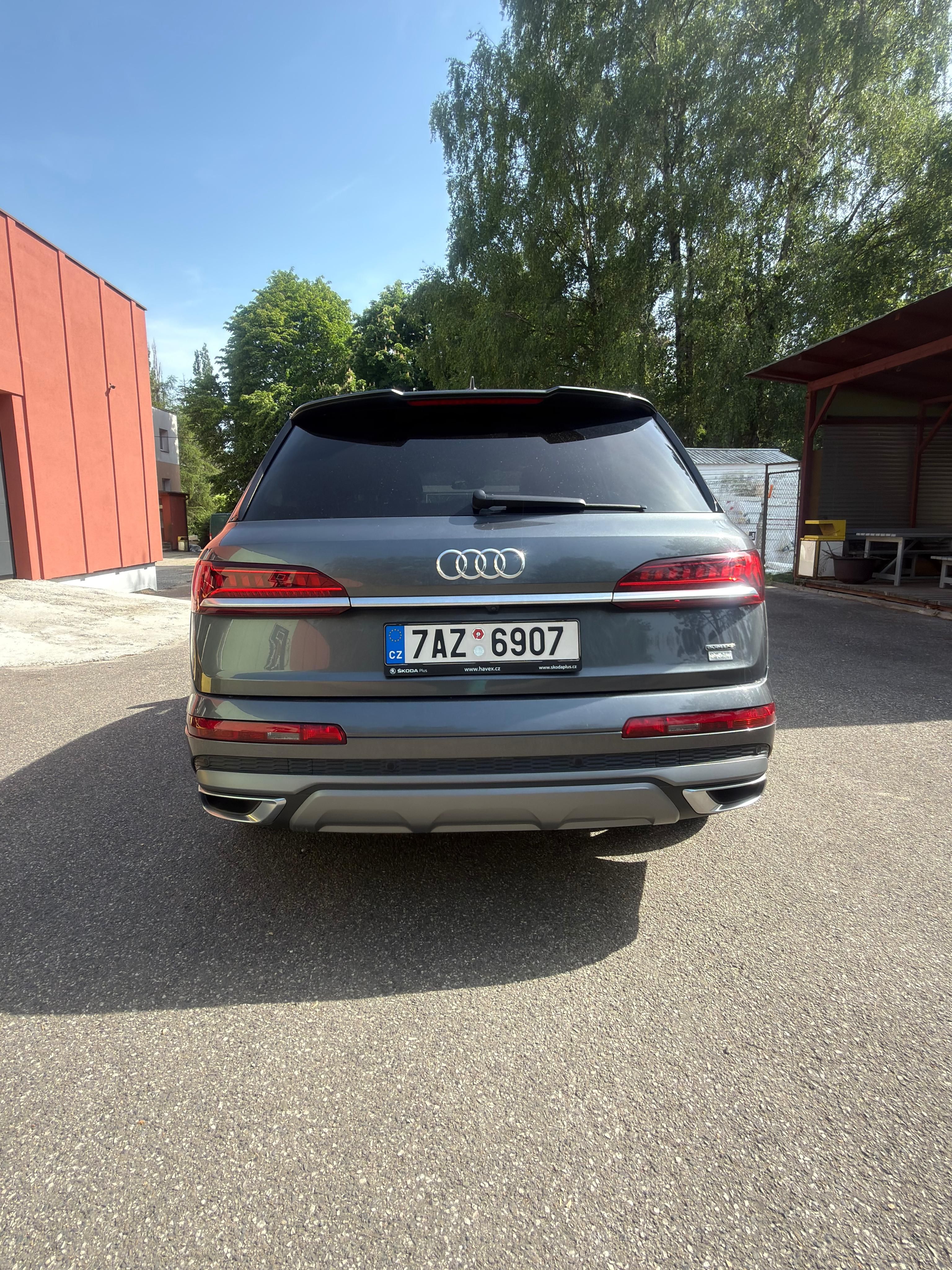 Audi Q7, Q7 50Tdi 7míst,tažné,laser - fotka 6