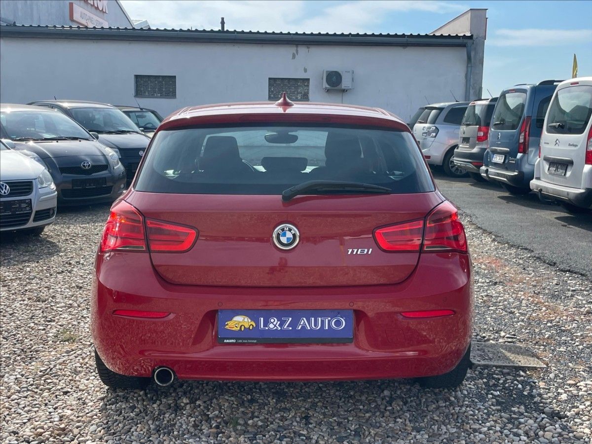 BMW Řada 1, 1,5 118 i - fotka 5