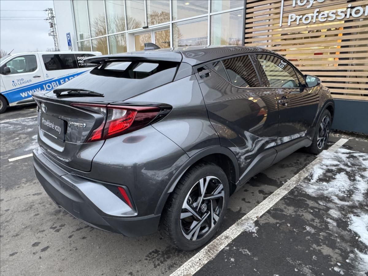 Toyota C-HR, 1,8 STYLE - fotka 3