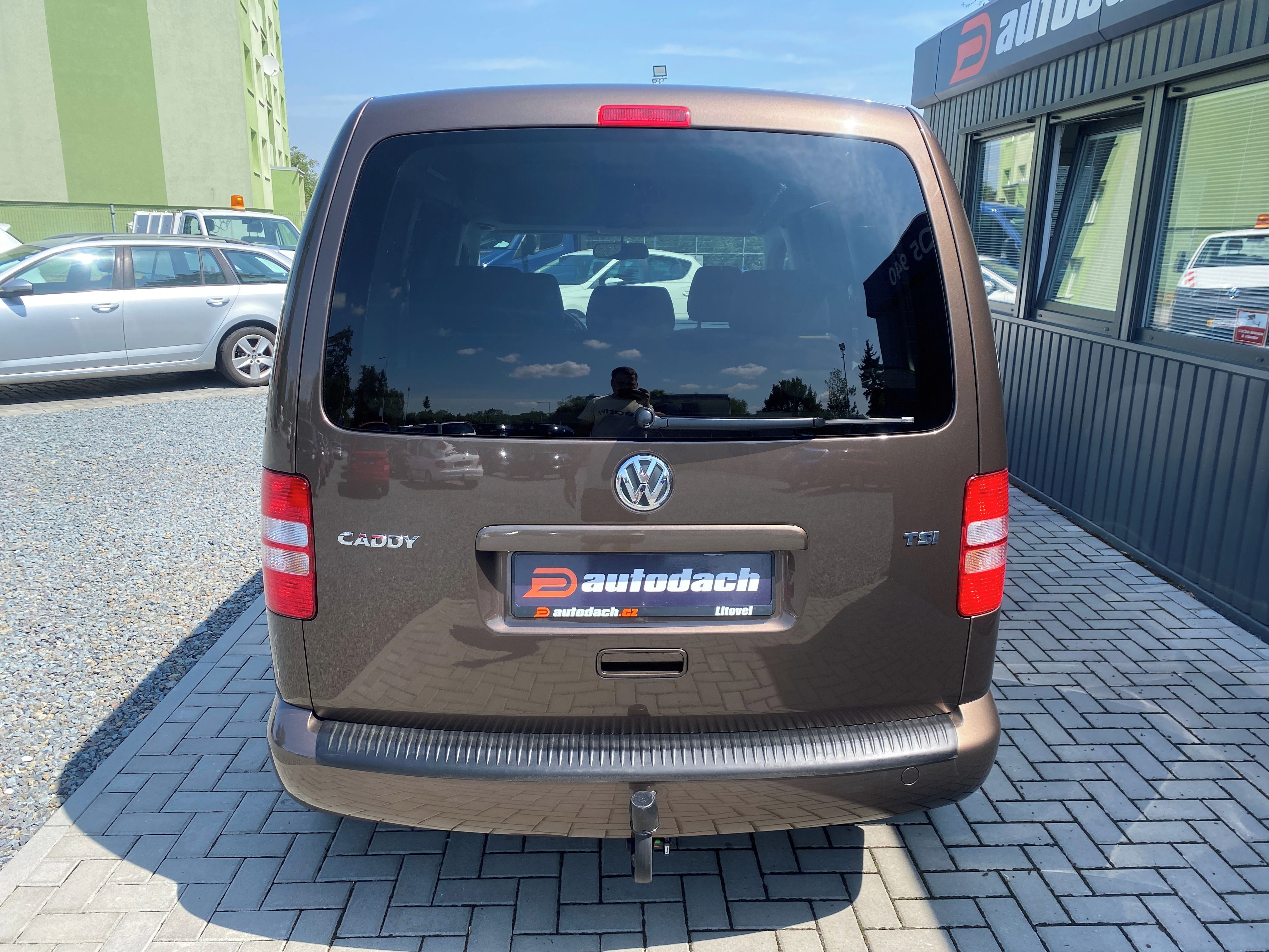Volkswagen Caddy, 1.2 TSI77kW-1xMAJ.-TAŽNÉ-KLIMA - fotka 4