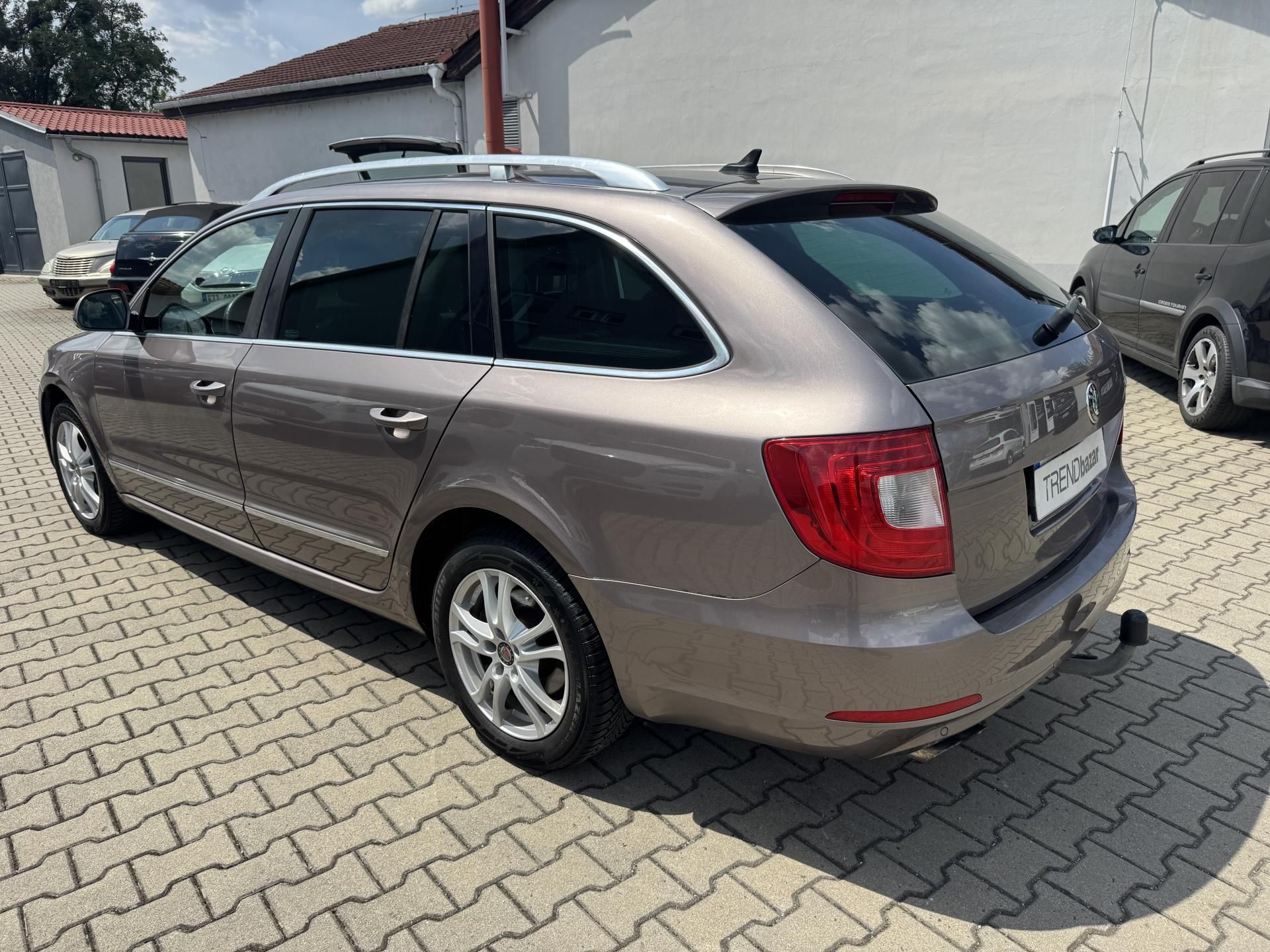 Škoda Superb, 2,0TDi 4x4 KOMBI - fotka 6