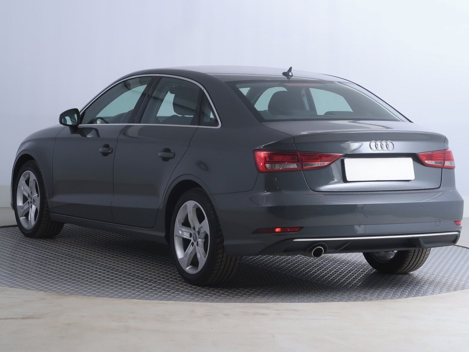 Audi A3, 1.6 TDI, Ambition, Navi - fotka 4