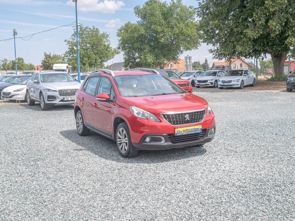 Peugeot 2008, ČR 1.2T 81KW – 88.359KM - fotka 3