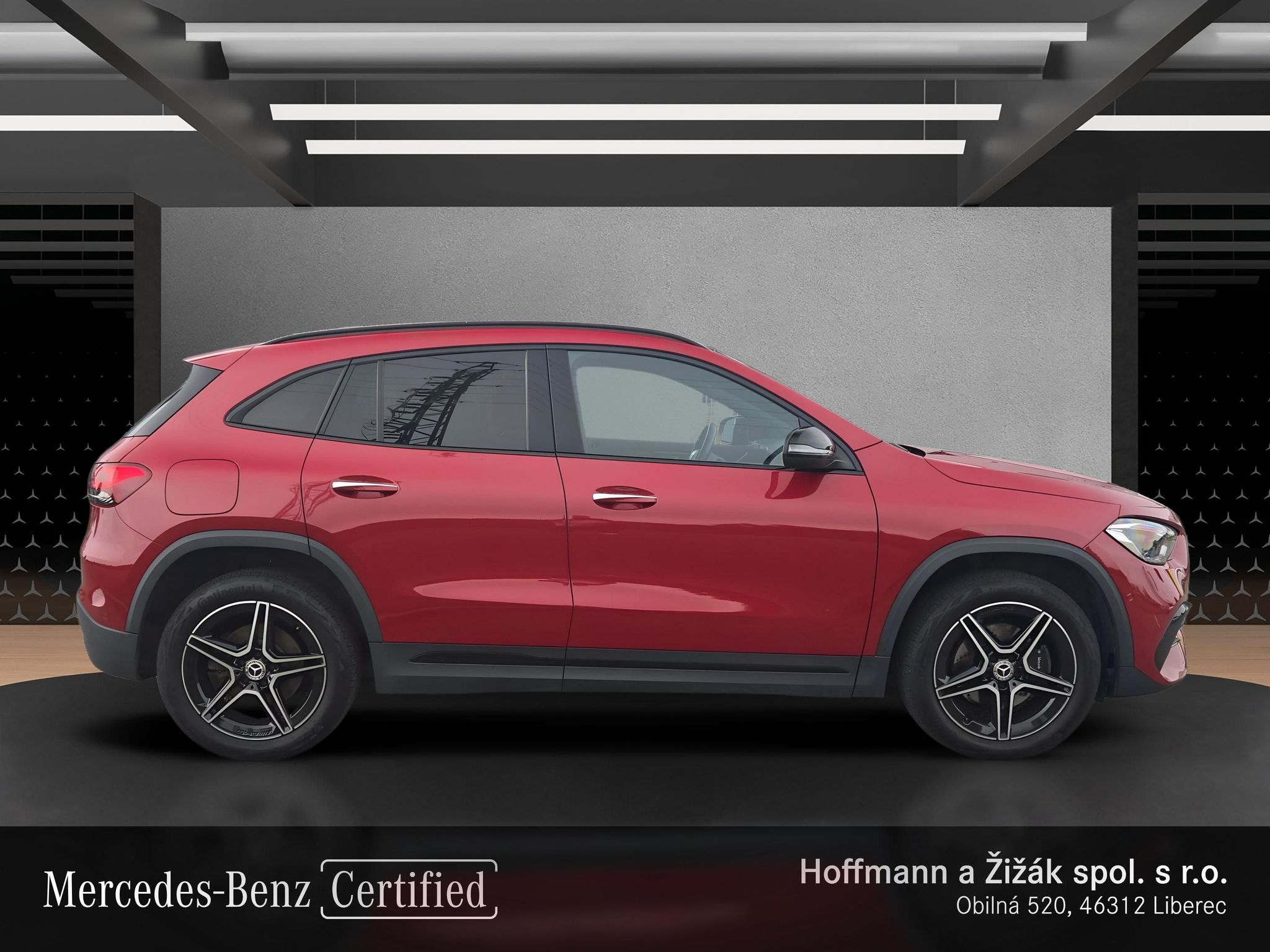 Mercedes-Benz GLA, 250 e AMG s PLUG-IN HYBRIDNÍ T - fotka 4