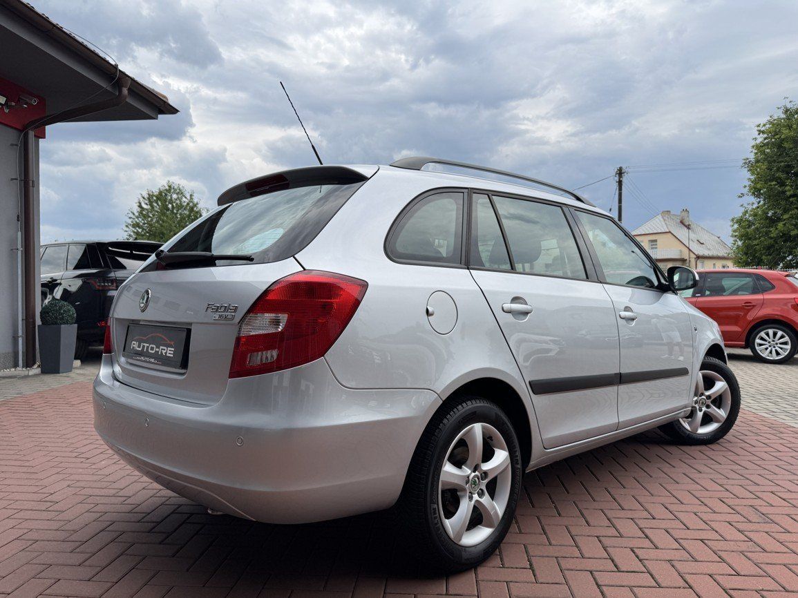 Škoda Fabia, 1.4 16V Digi Klima Tempomat - fotka 2
