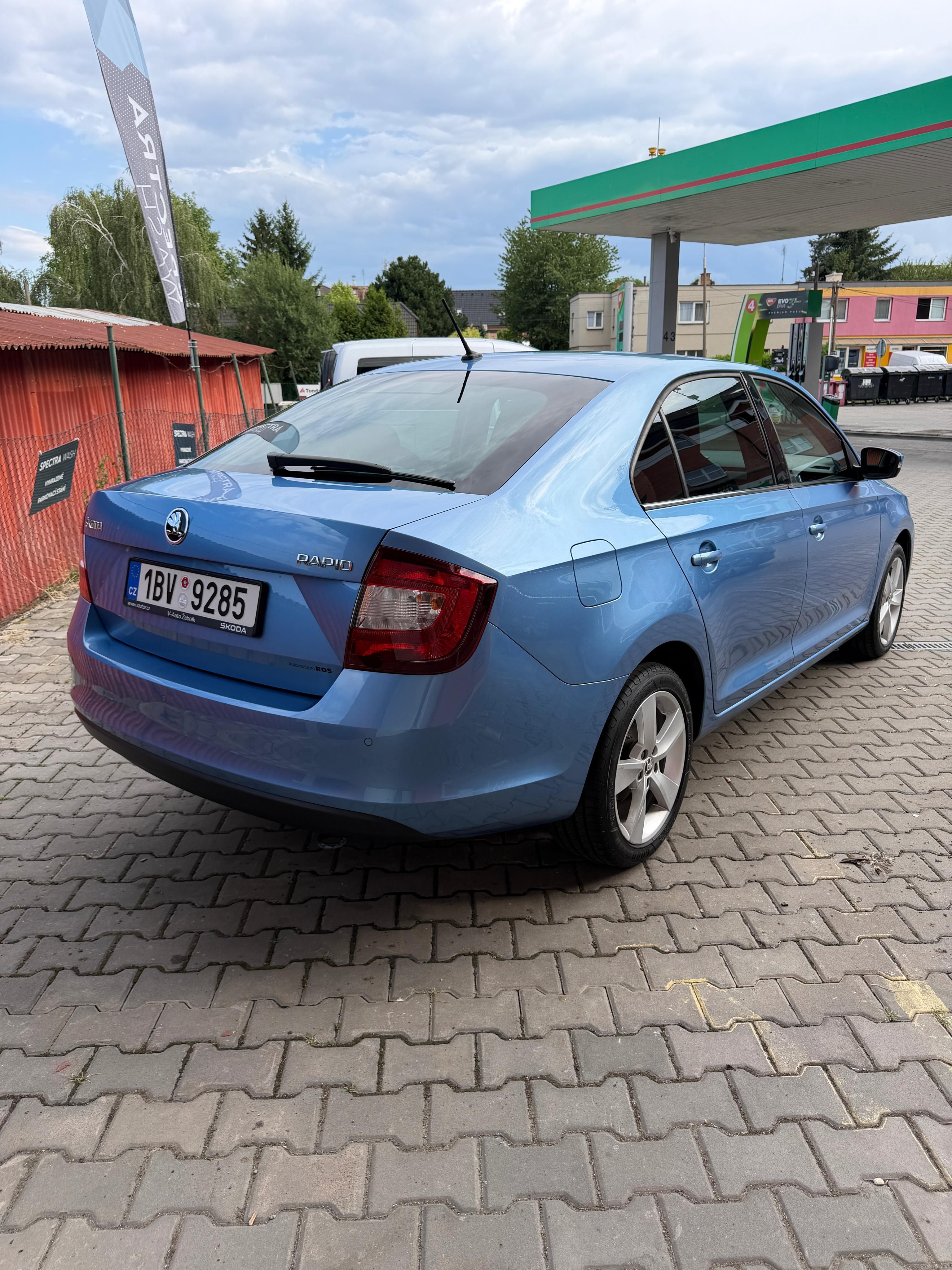 Škoda Rapid, STYLE 1.0 TSI 81KW 6st. MAN. - fotka 4