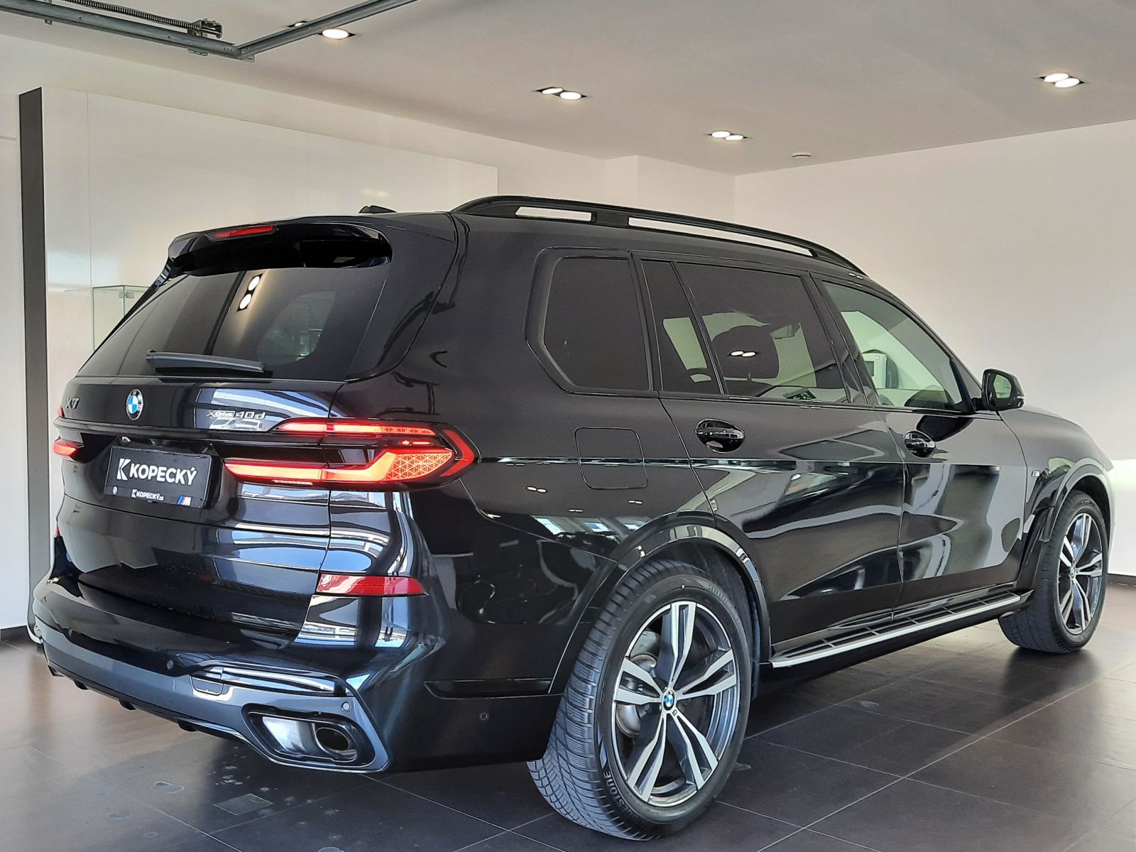 BMW X7, xDrive 40d M Sport - fotka 6