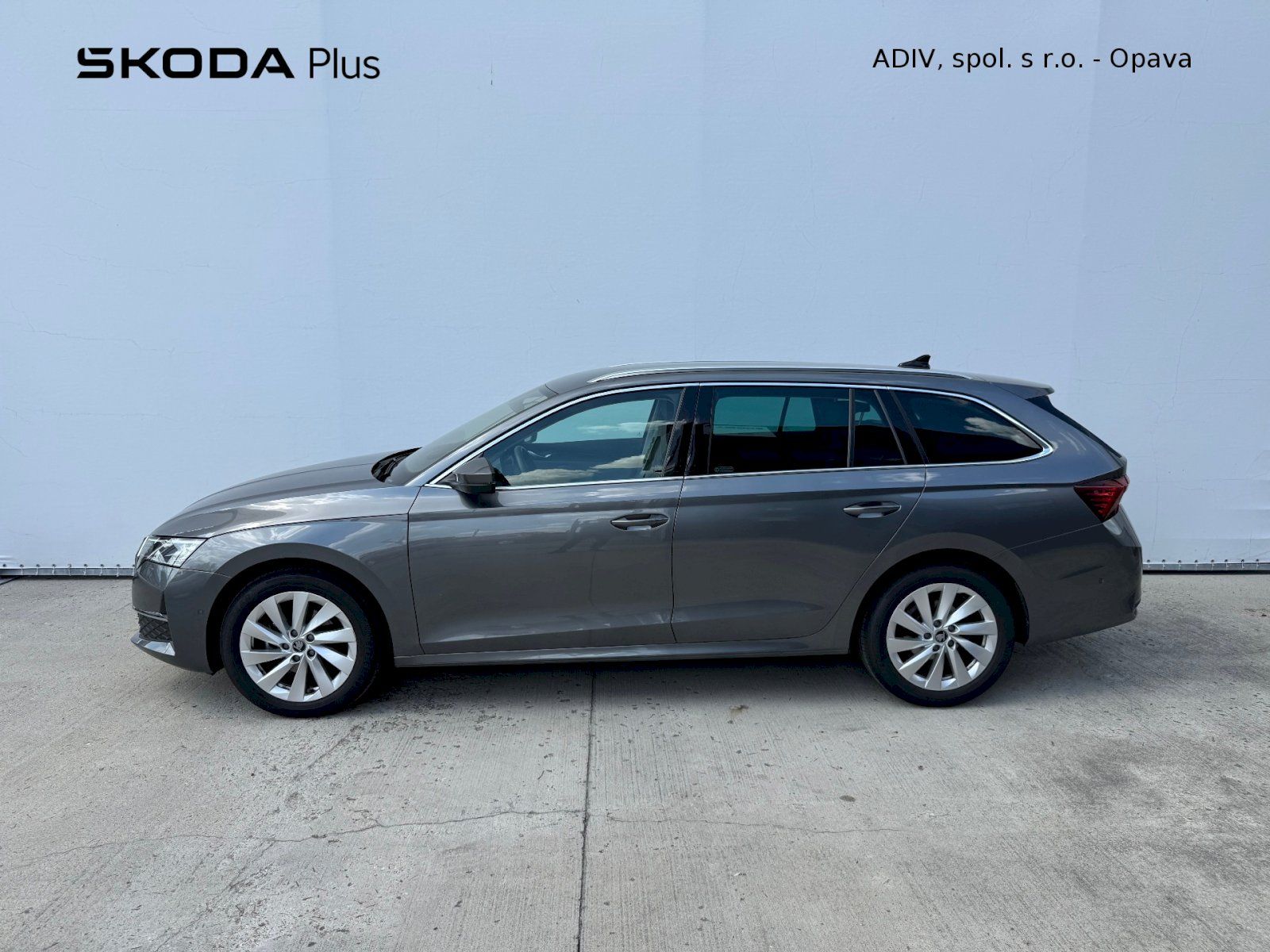 Škoda Octavia, Combi DSG 1.5 e-TSI 110 kW Top - fotka 3